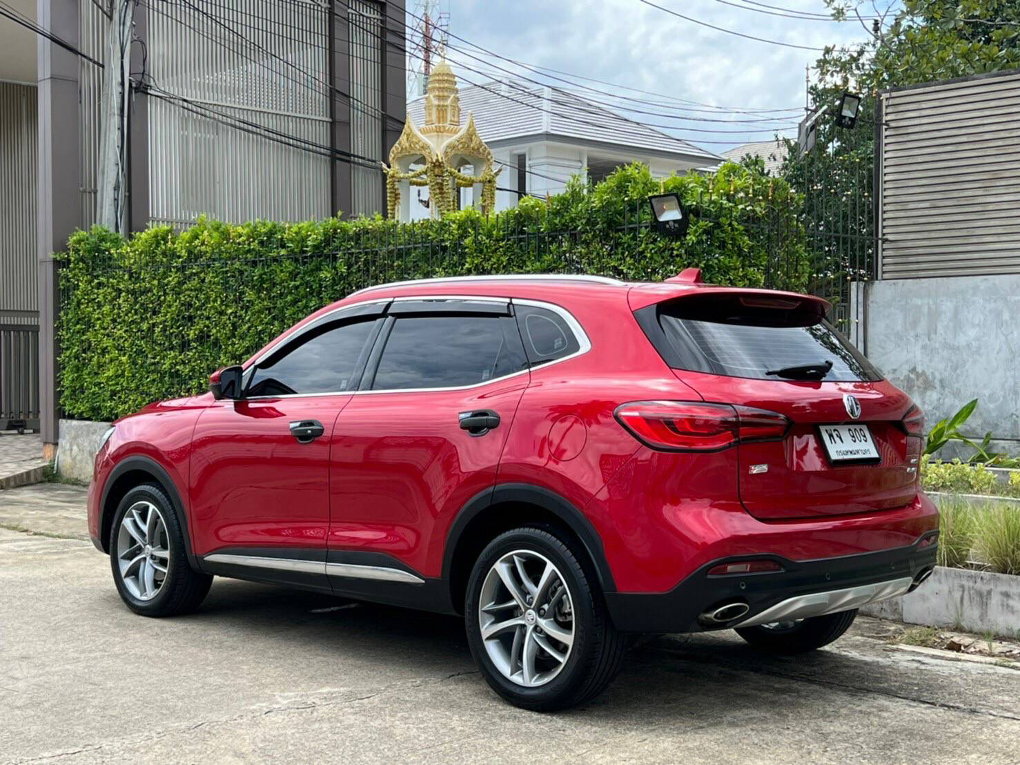 MG HS 1.5X Sunroof สีแดง ปี 2020 รุ่นท็อป