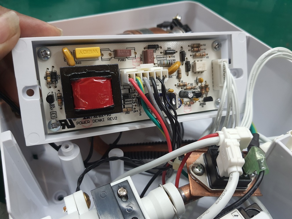 ซ่อมเครื่องทำน้ำร้อน ยี่ห้อ RINNAI รุ่น DENKI600MP อาการไม่ร้อนเครื่องไม่ทำงาน