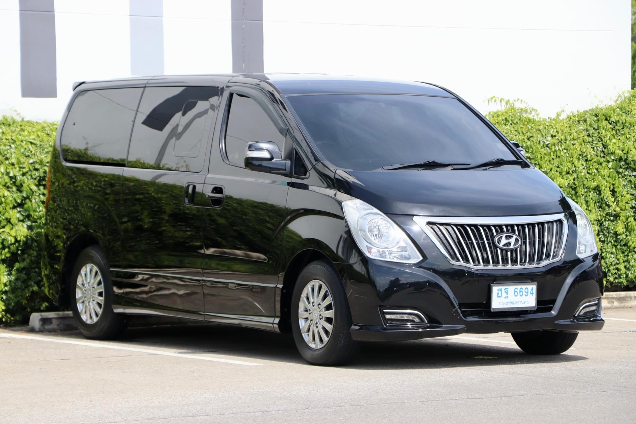 HYUNDAI H1 2.5cc ELITE ปี2018
