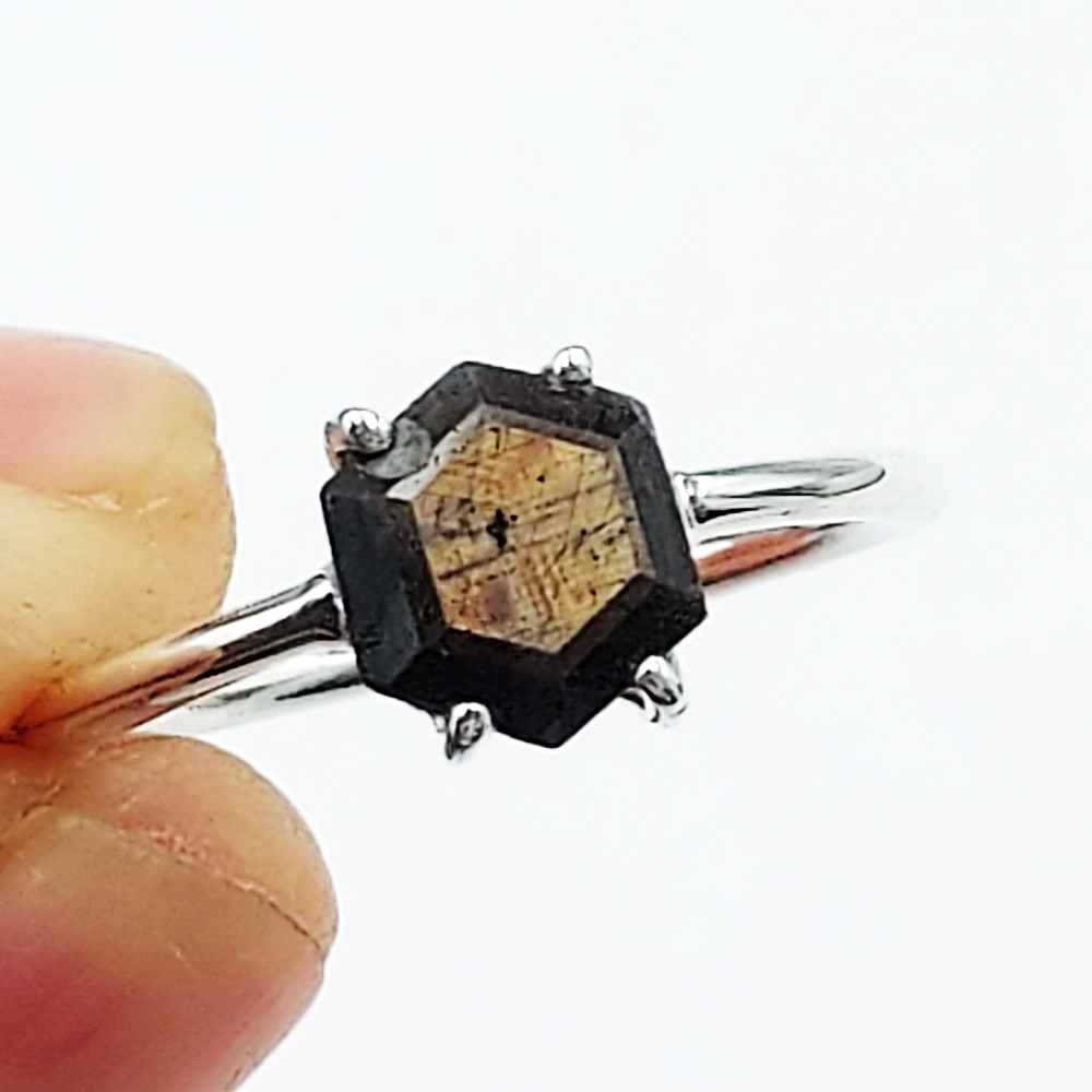 แหวนโกลเด้นแซฟไฟร์ Zawadi Golden Sapphire แหวนเงินแท้ 925 แหวนเบอร์ 55