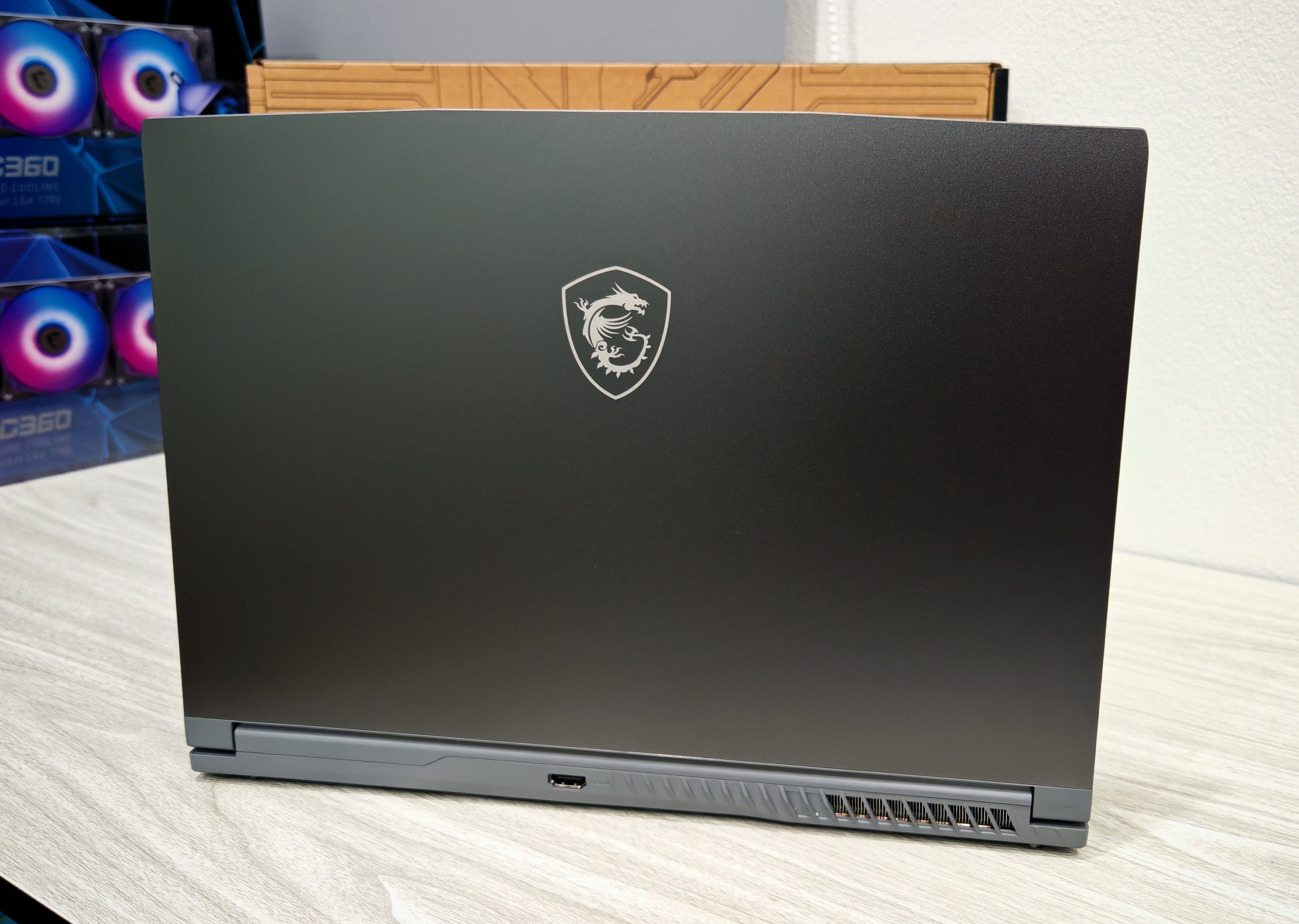 MSI Thin 15 B13VE-1608TH