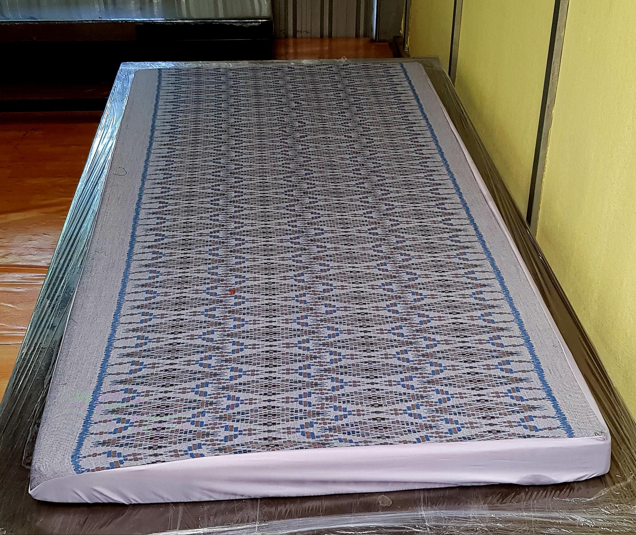 ผ้าปูเบาะนวดไทยลายไทย ผ้าฝ้ายหมักโคลน