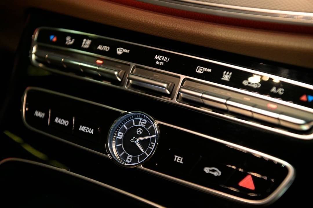 Mercedes-Benz E350e Avantgrade ปี 2019