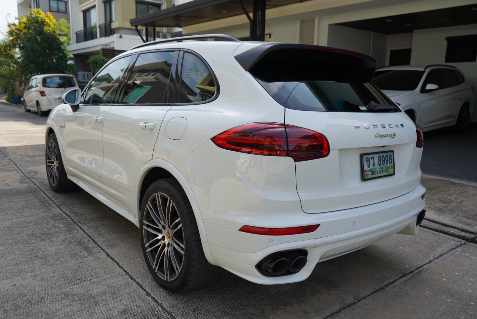 Porsche Cayenne S Plug in hybrid V6 3.0 ปี 2016