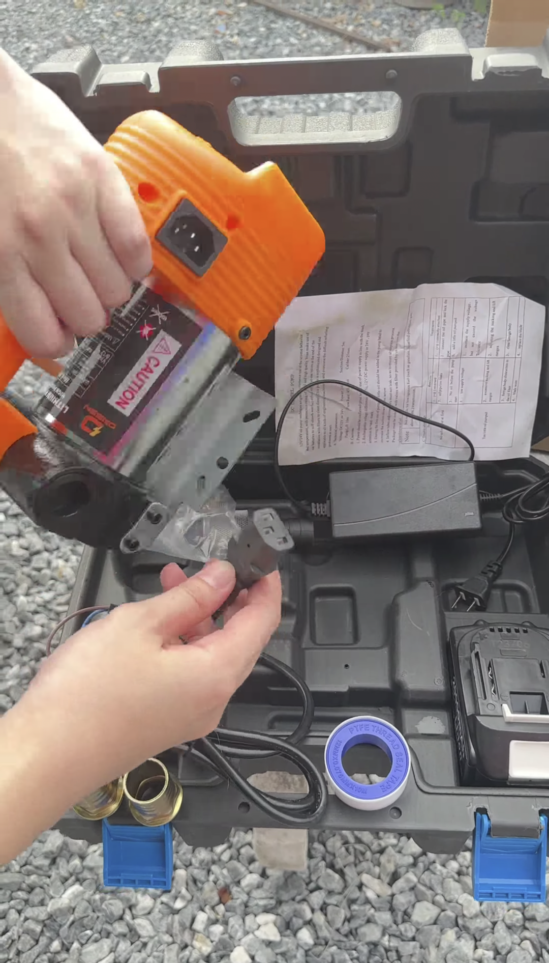 ปั๊มน้ำมัน DC ยี่ห้อ ONSEN มีให้เลือก 12V และ 24V และ 24V รุ่นไร้สาย