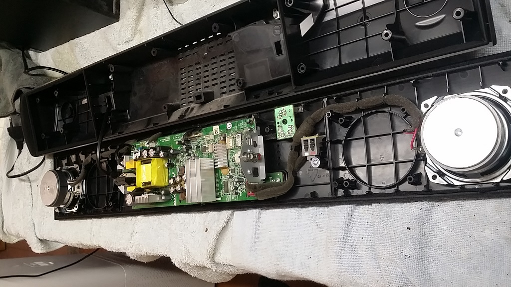 ซ่อมลำโพงซาวด์บาร์ ยี่ห้อ PANASONIC รุ่น SU-HTB18 อาการเครื่องเปิดไม่ติด