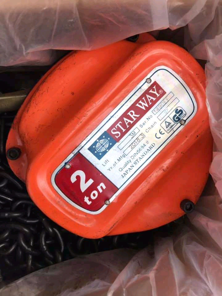 รอกโซ่ ยี่ห้อ Star Way แบบเหลี่ยม มีให้เลือก 2 ตัน และ 3 ตัน