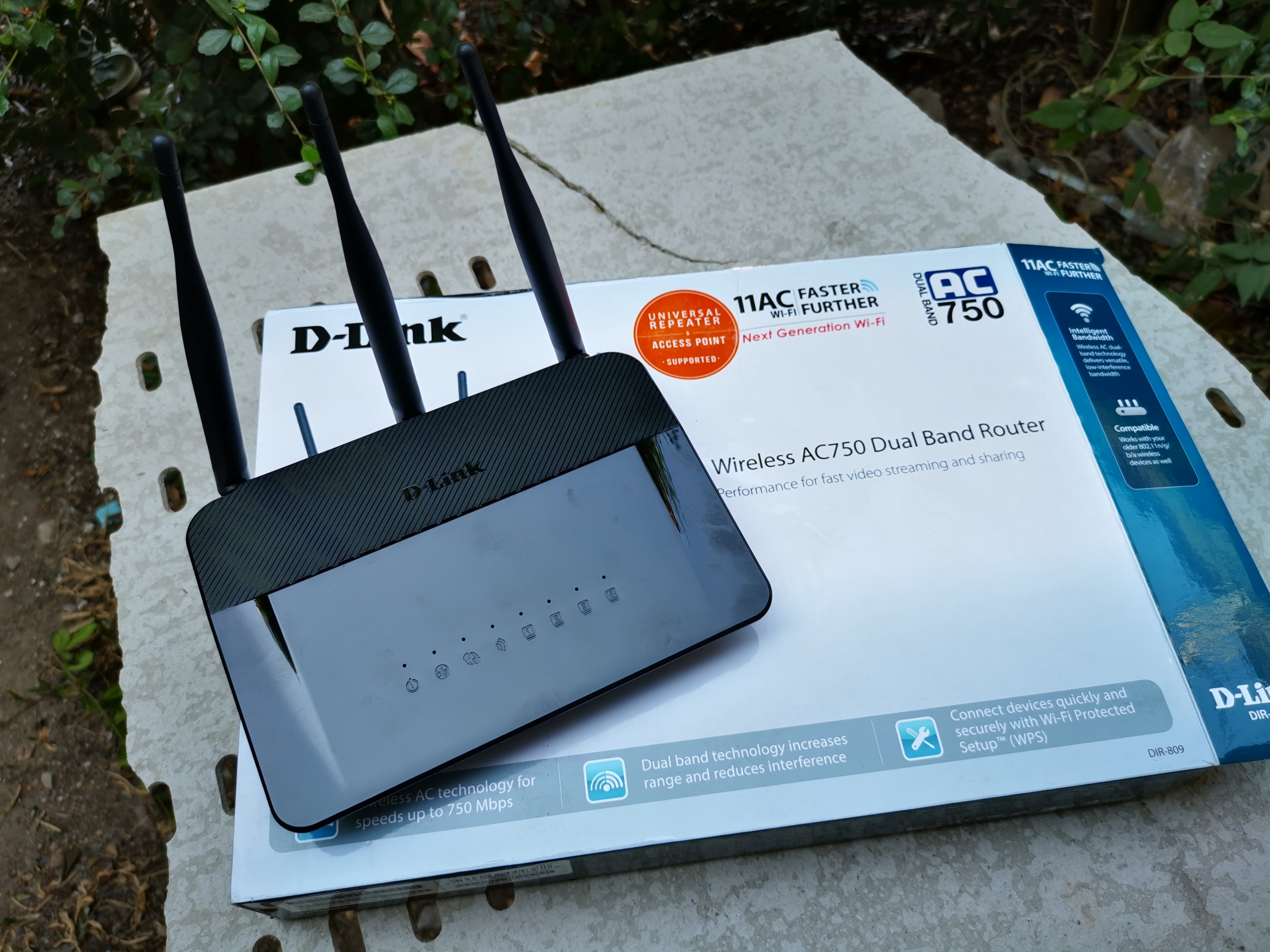 Router D-LINK (DIR-809) Wireless AC750 Dual Band