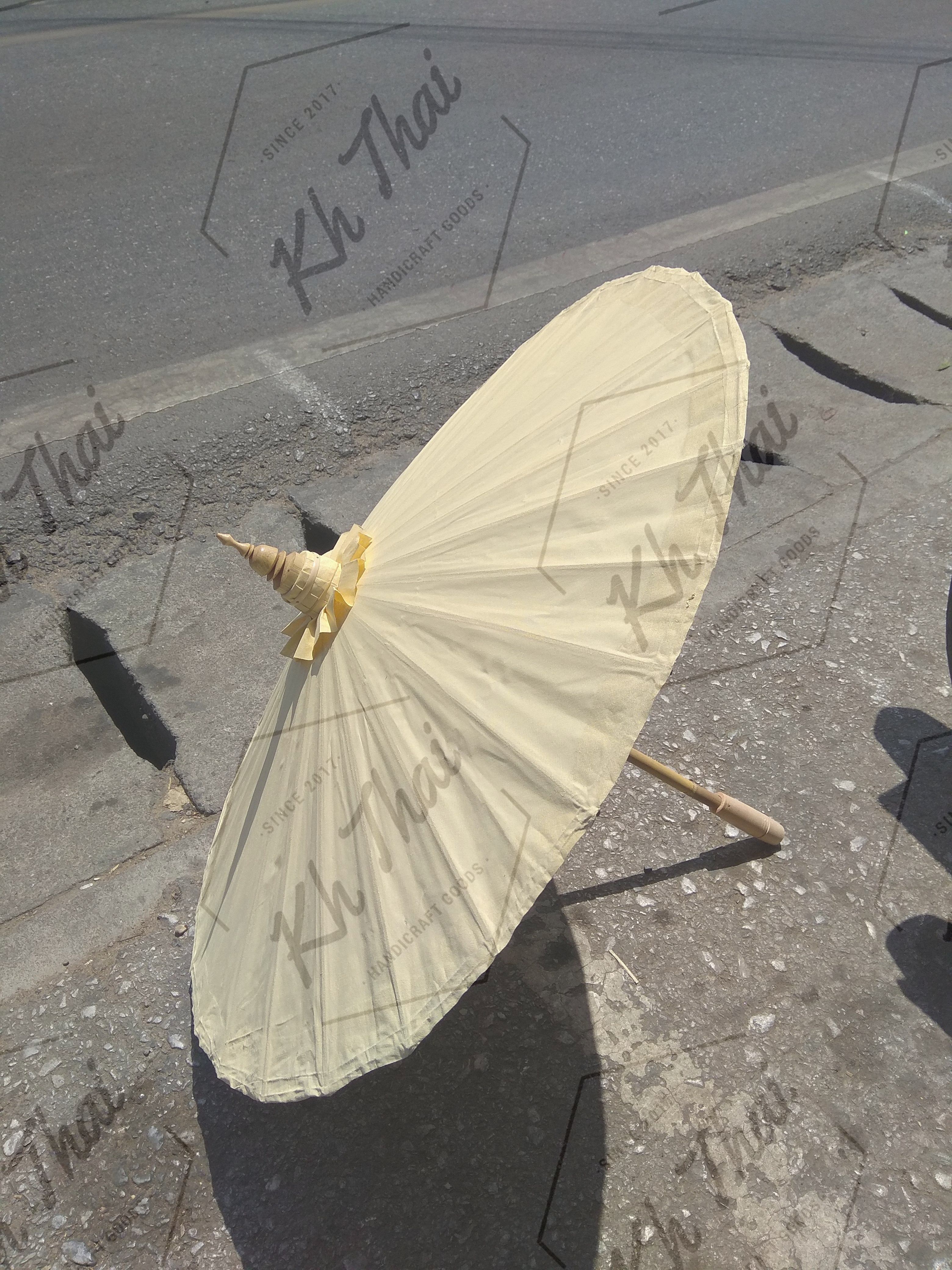 ร่มเชียงใหม่ ร่มผ้าน้ำมัน สีครีม17 นิ้ว ร่มแม่การะเกด กันน้ำได้