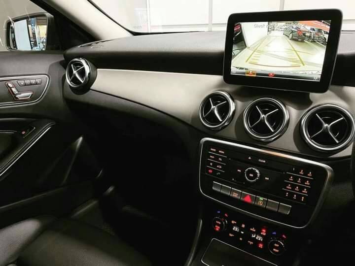 Mercedes Benz GLA200 URBAN ปี 2018