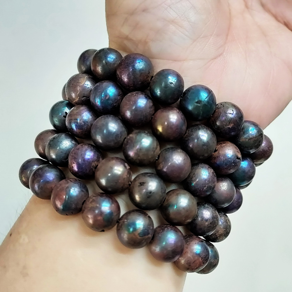สร้อยข้อมือ แร่เหล็กไหล 7 สี ขนาด 12 มิล ข้อมือ 18-19ซม. จากเขาอึมครึม สุ่มเลือกจำนวน 1 เส้น