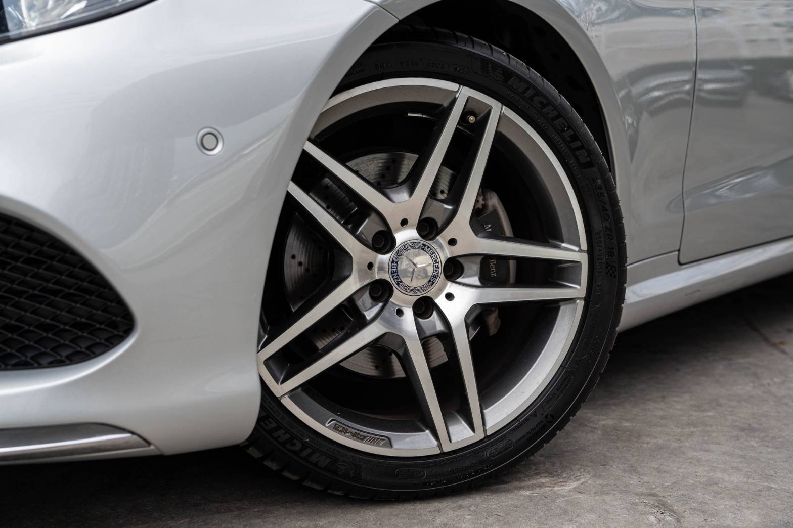 Mercedes Benz E200 Coupe AMG สีบรอนซ์ W207 facelift ปี 2015