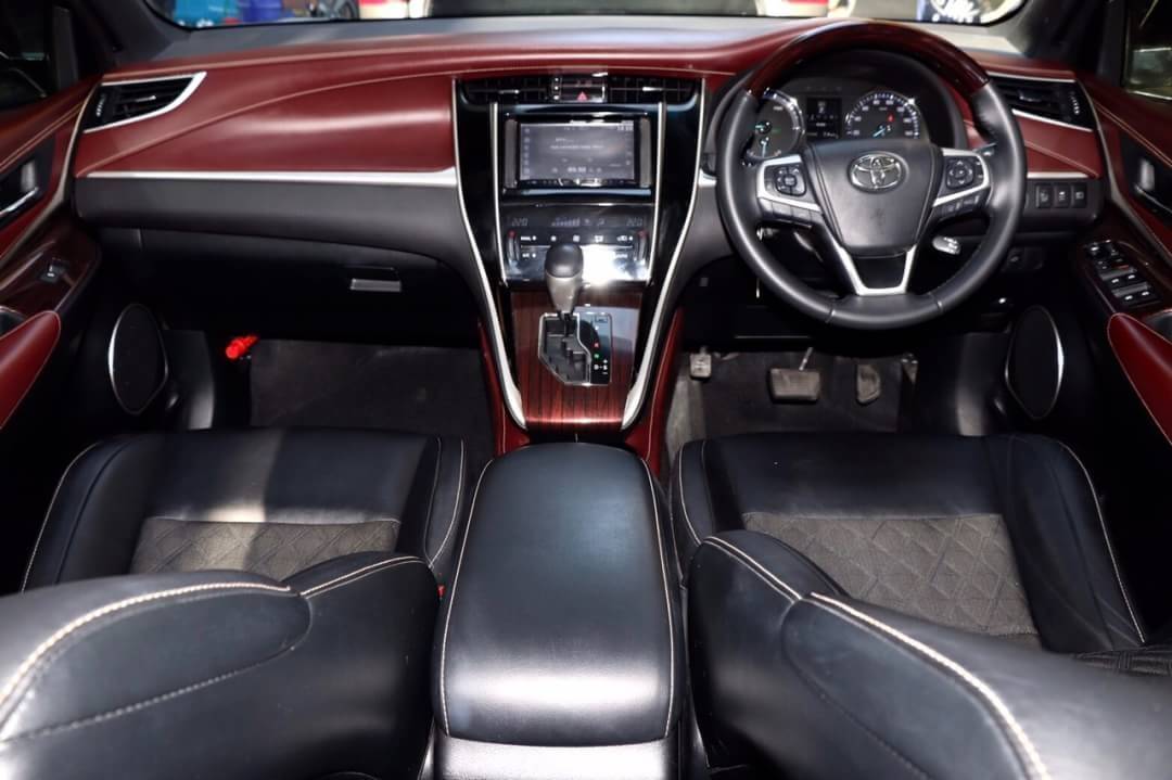 TOYOTA HARRIER 2.5 HYBRID ปี 2014