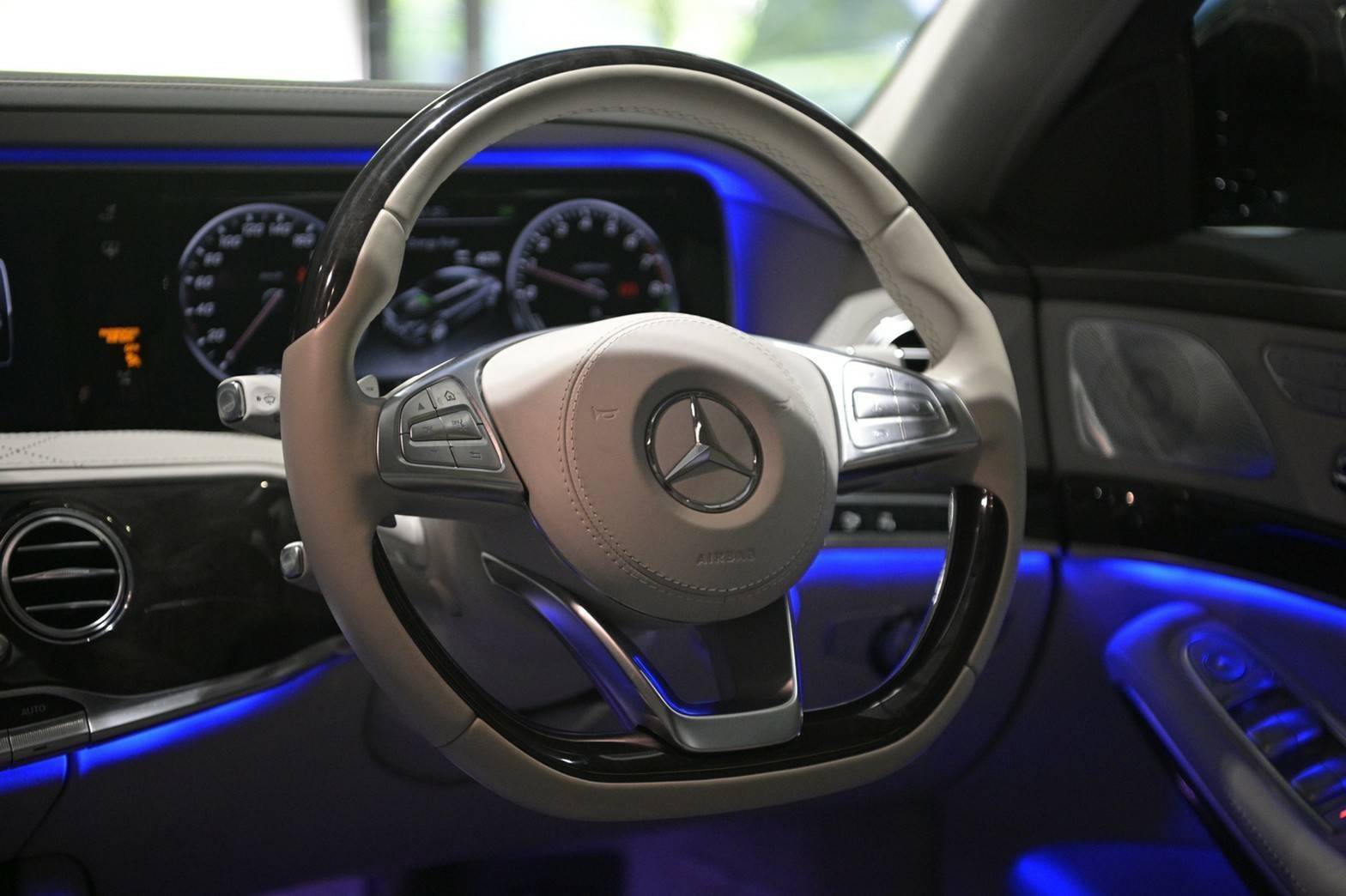 Mercedez-Benz S500e AMG ปี 2016