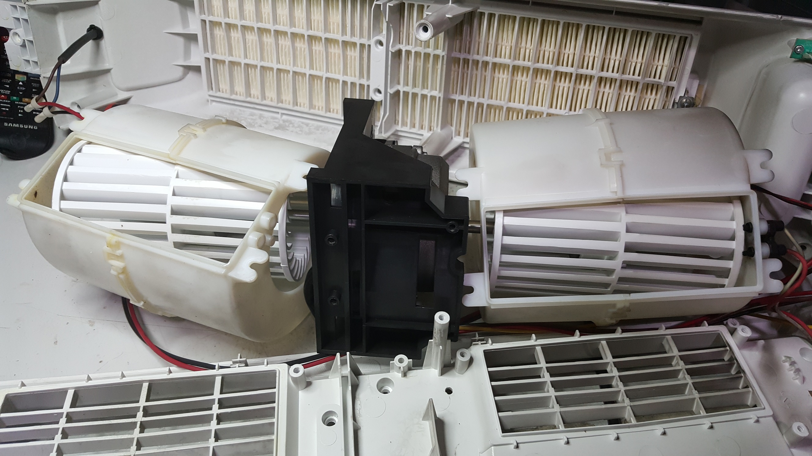 ซ่อมเครื่องฟอกอากาศ ยี่ห้อ FELLOWES รุ่น DX5