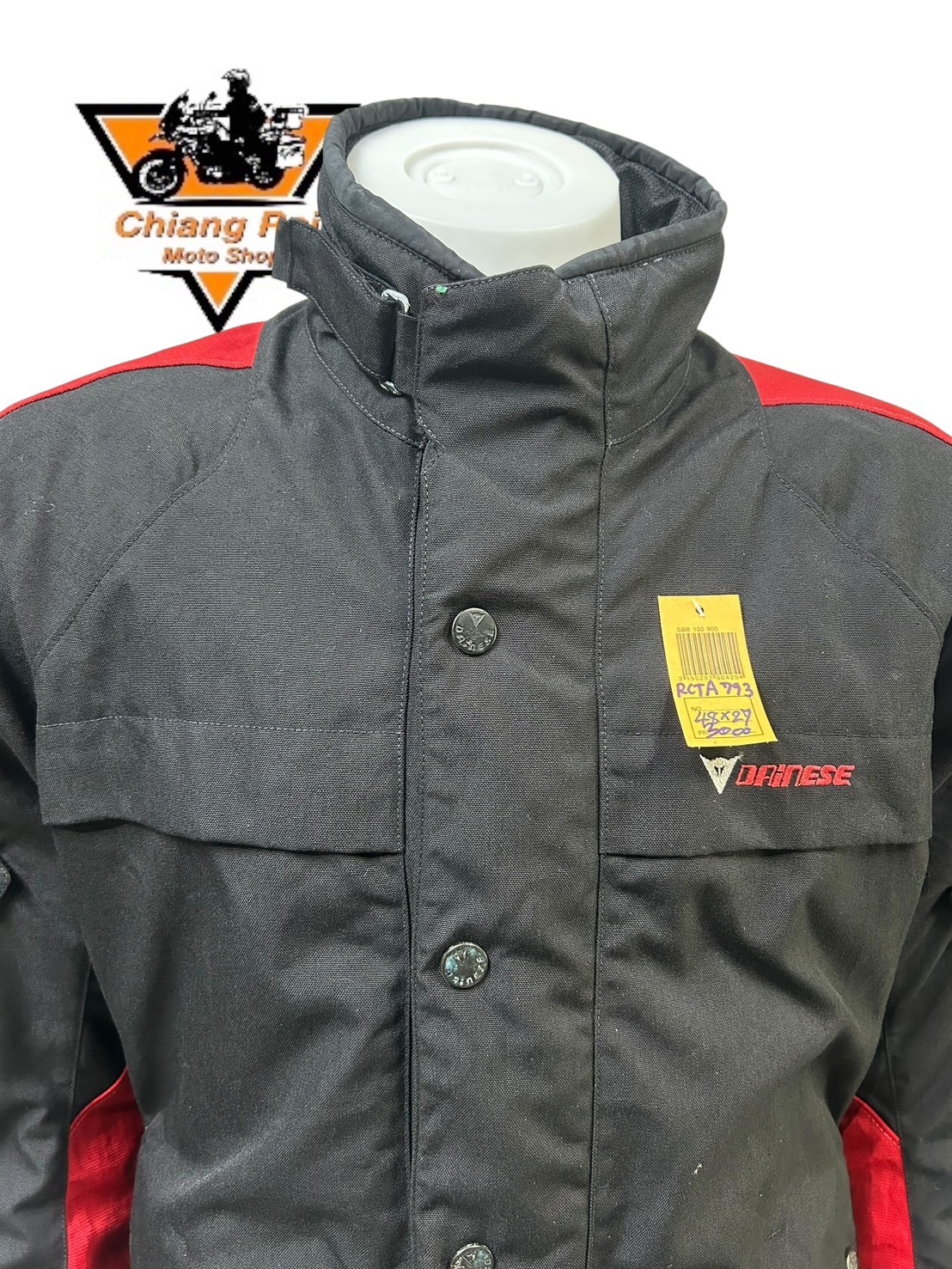 เสื้อขี่มอเตอร์ไซด์( มือสอง) RCTA 793 อก 48" ยาว 27 (L) **Dainese**