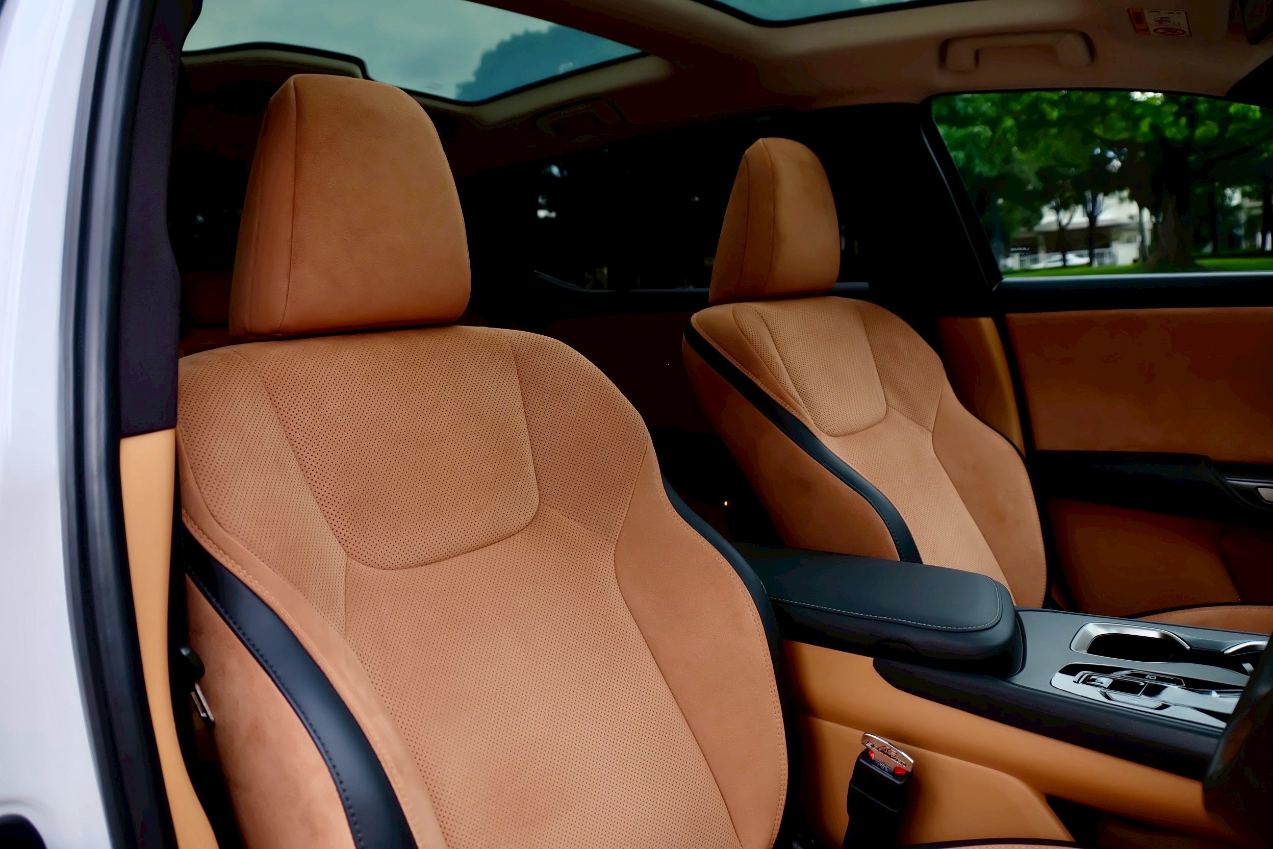 Lexus RZ450e Premium ปี 2024