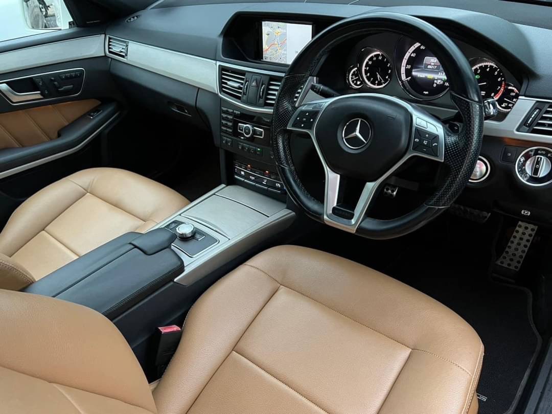 Mercedes Benz E200 AMG ปี 2013