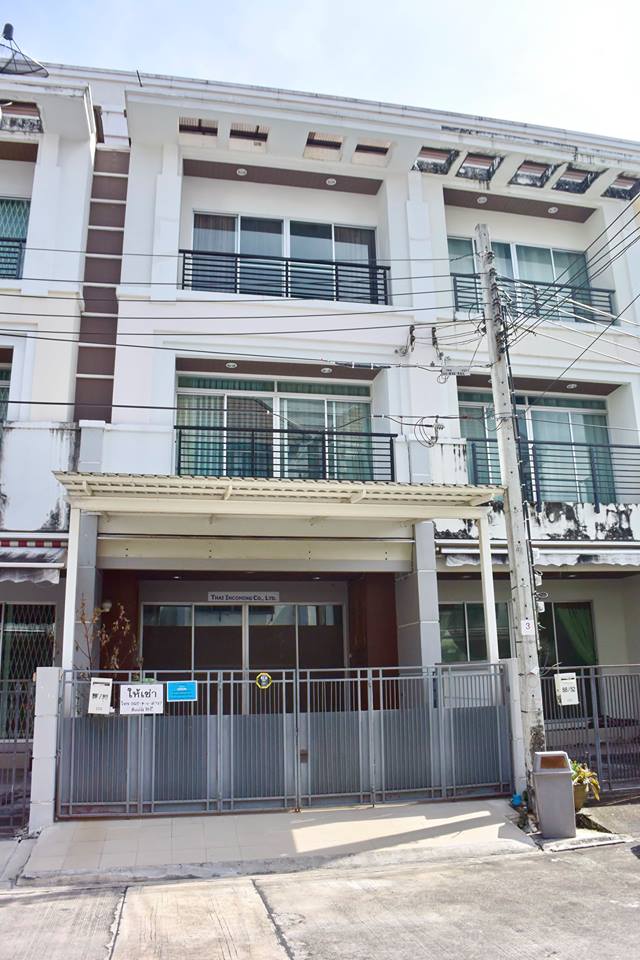 ขาย-เช่า บ้านกลางเมืองสาทรตากสิน ( BTS วุฒากาศ )