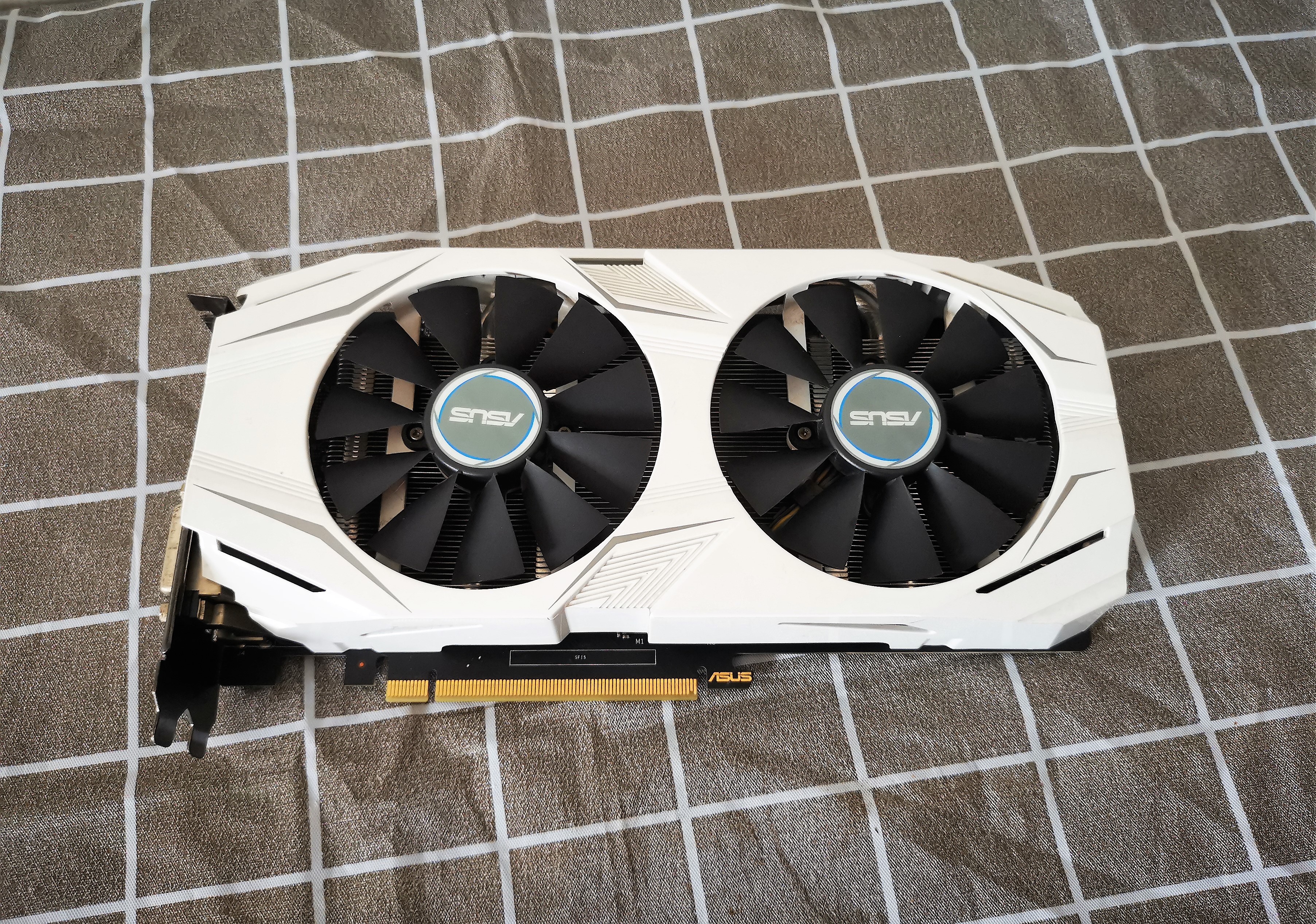 Asus GTX 1060 6GB Dual