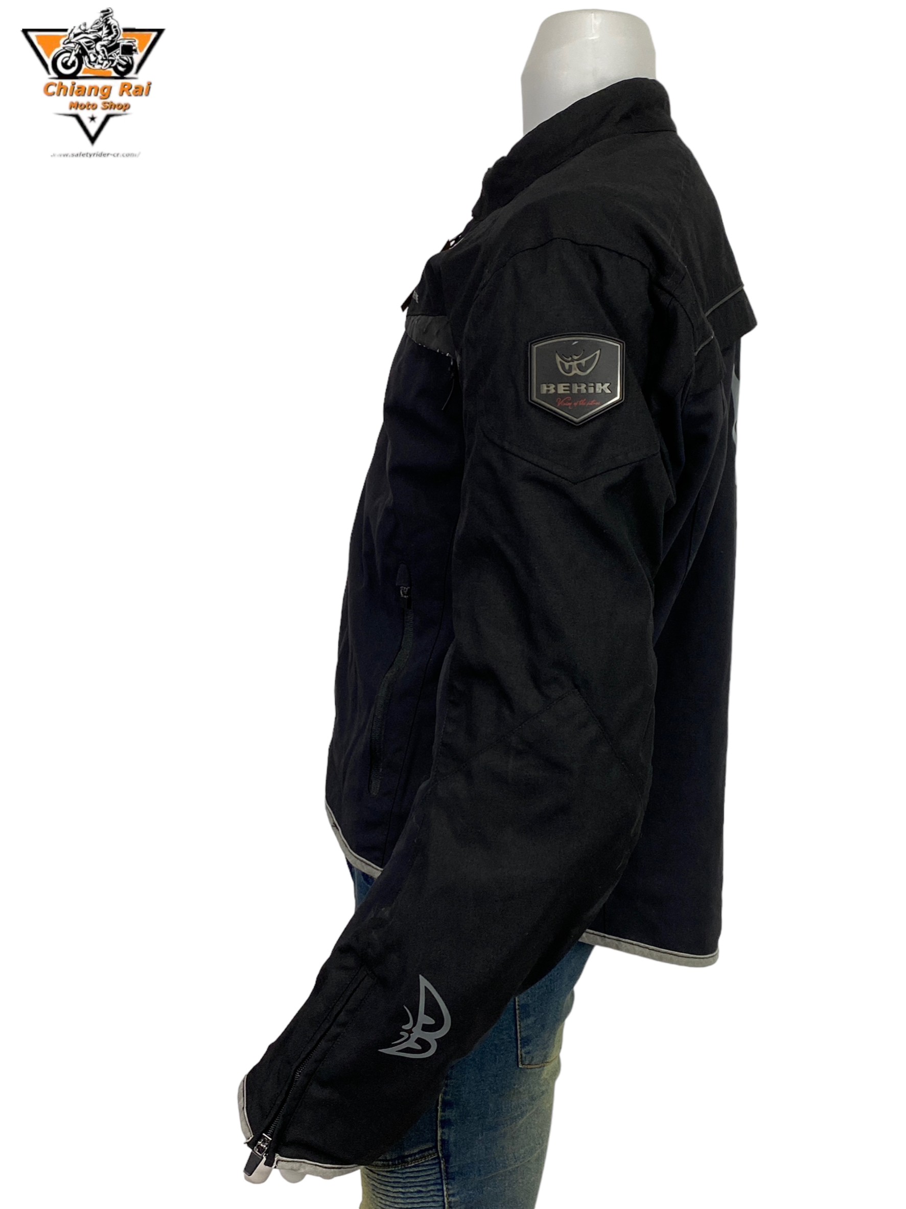 เสื้อขี่มอเตอร์ไซด์( มือสอง) RCSA 703: อก 46" ยาว 23" (L)**BERIK**