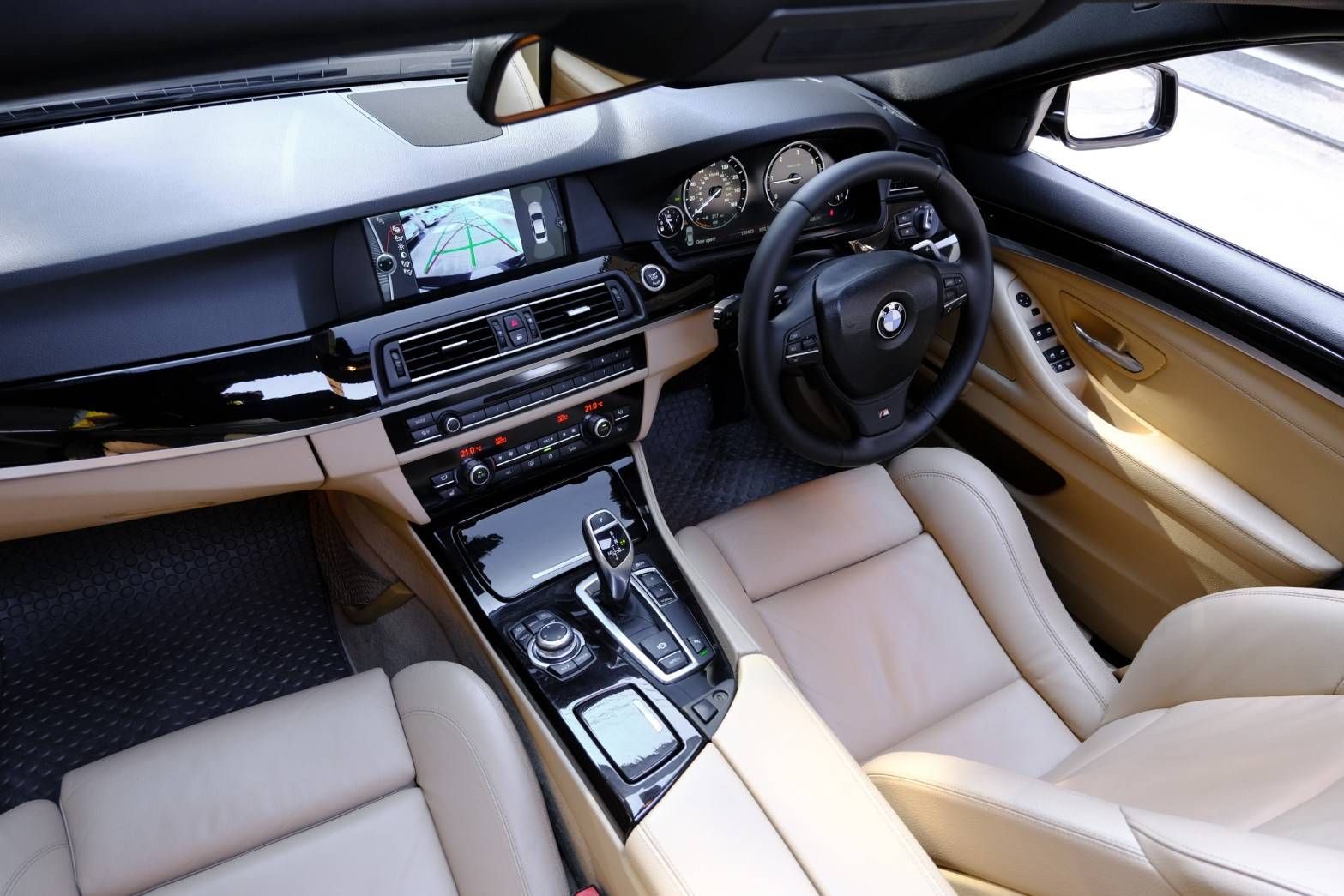 BMW 520d M-Sport Package ปี 2012