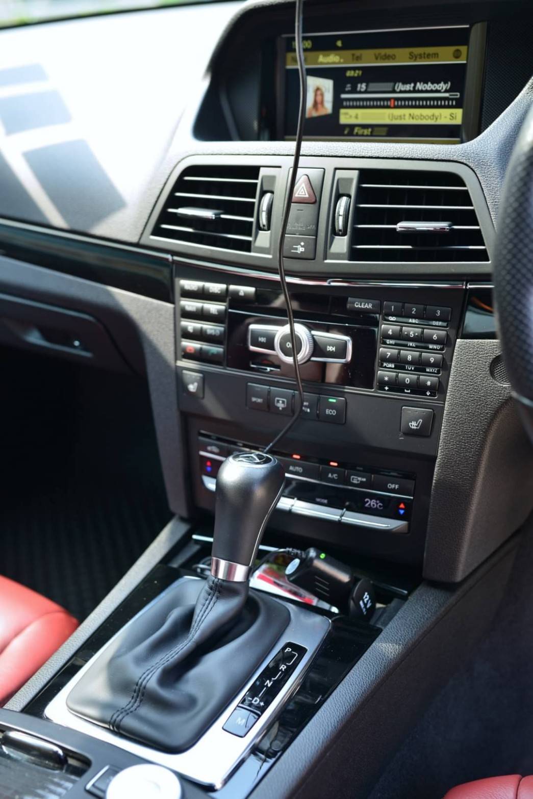 Mercedes Benz E200 Amg Complete Satge1 ปี 2013
