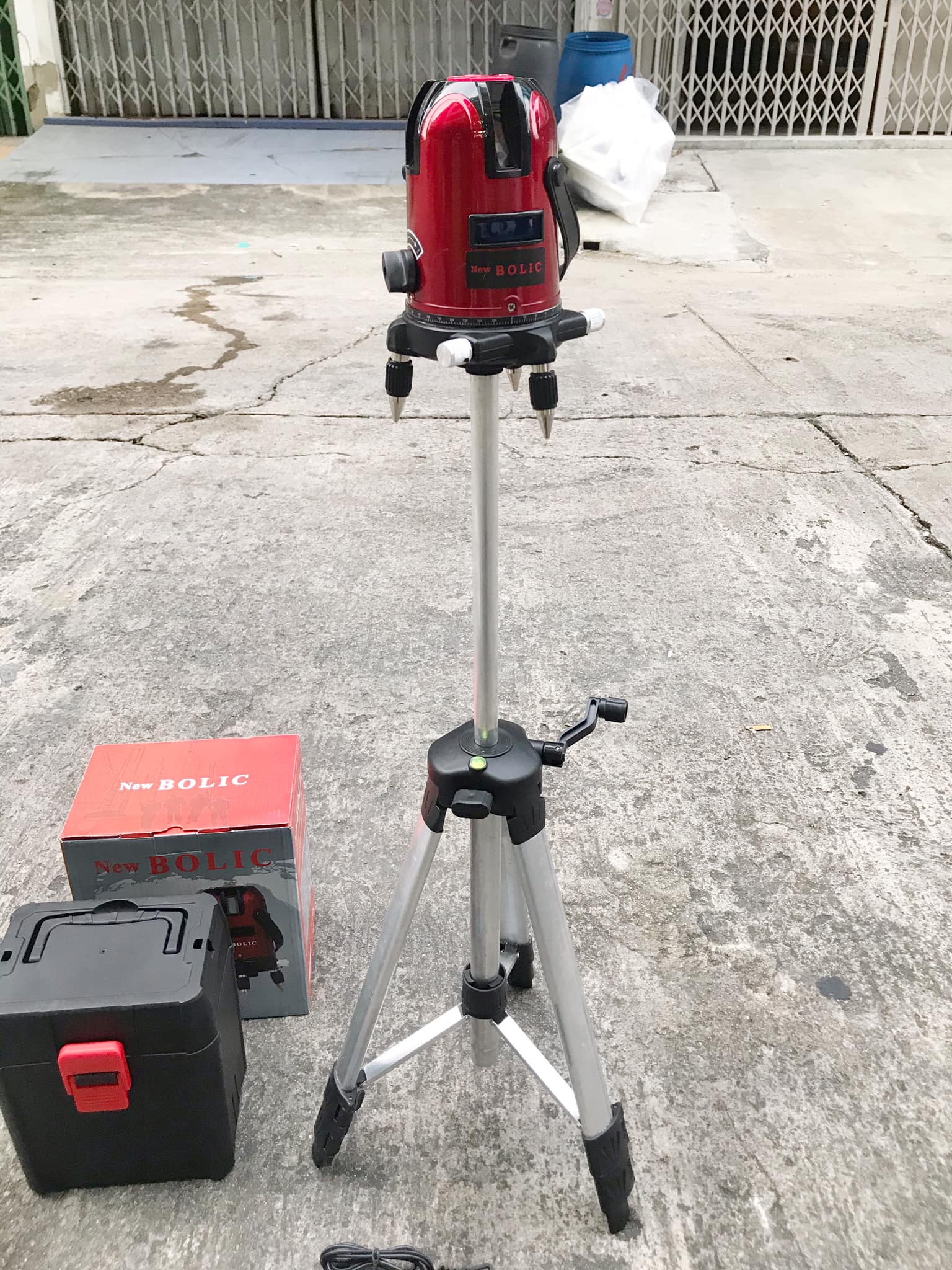 เลเซอร์ขาตั้งแสงแดง ยี่ห้อ New bolic