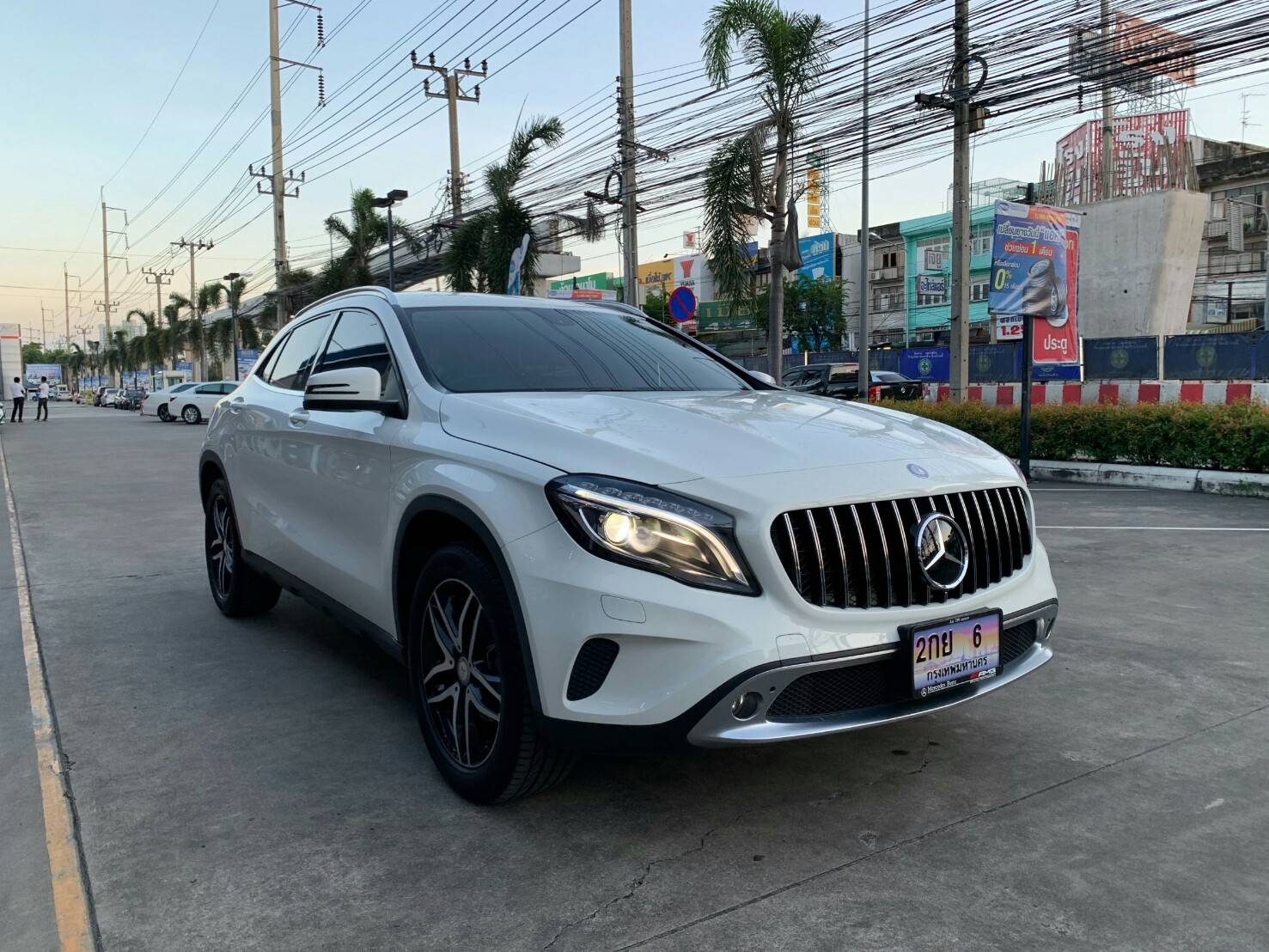 Mercedes Benz GLA200 W156 ปี 2015