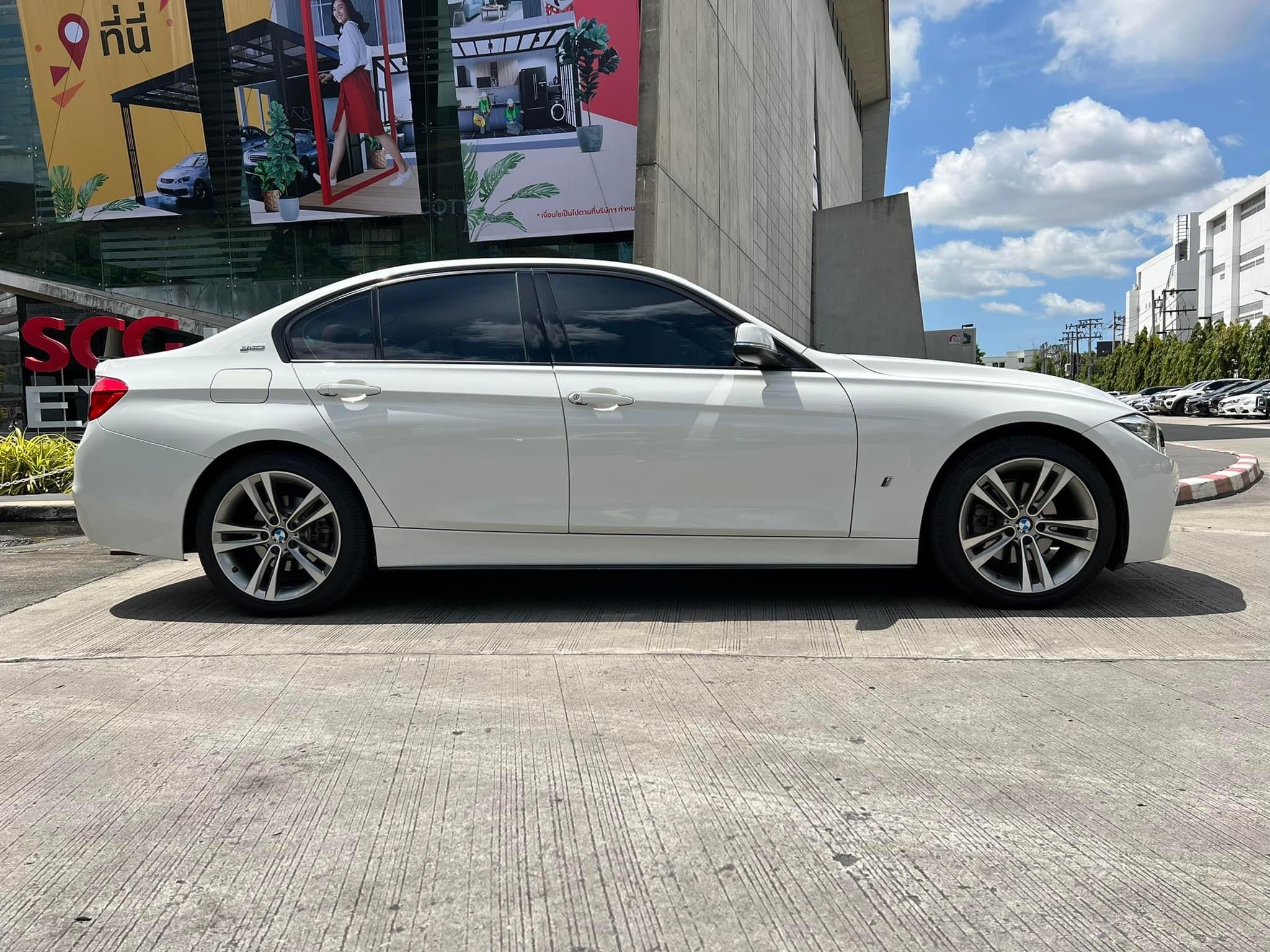 BMW F30 330e SPORTS ปี 2018