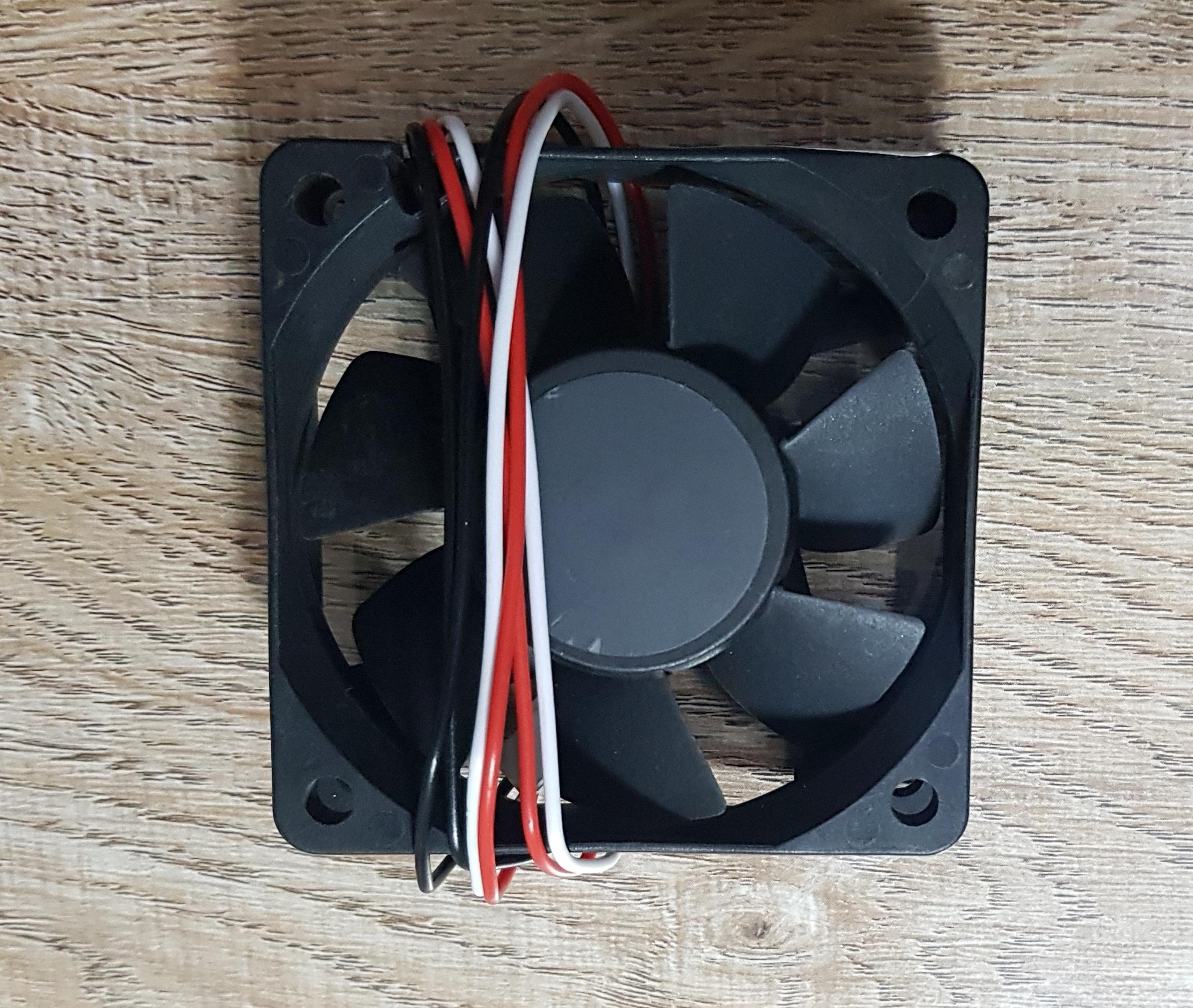 พัดลมระบายความร้อน 24VDC 3 สาย 60x60x15mm ON/OFF