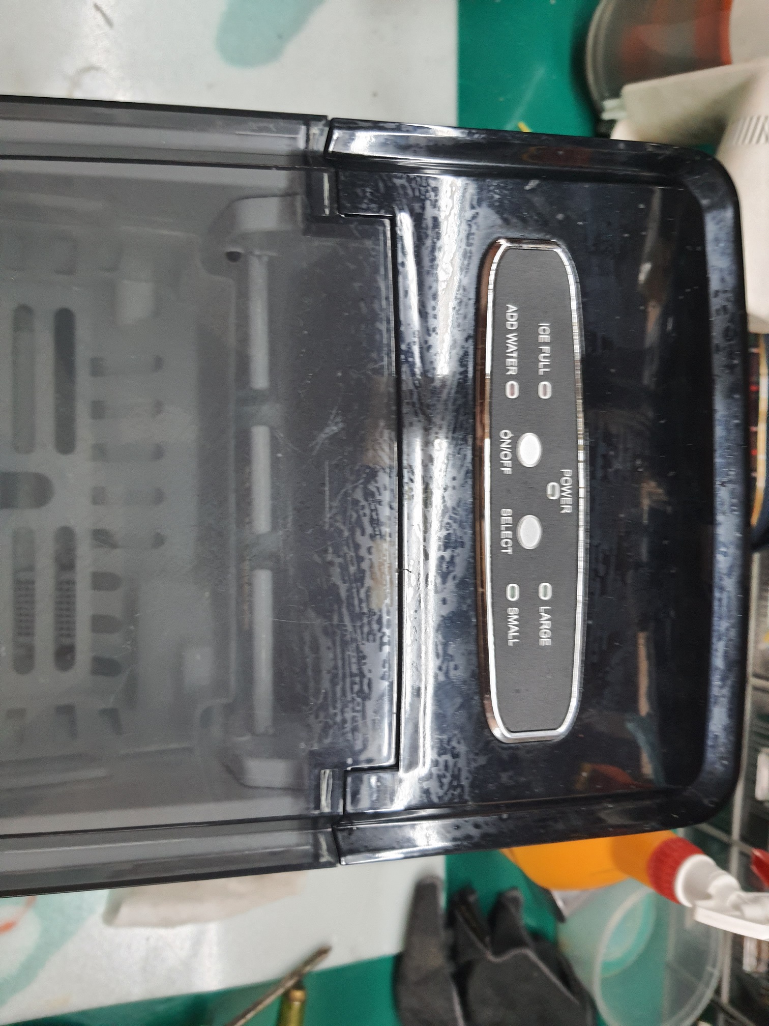 ซ่อมเครื่องทำน้ำแข็ง ยี่ห้อ ULKA รุ่น HZB-12B อาการเครื่องไม่ทำน้ำแข็ง