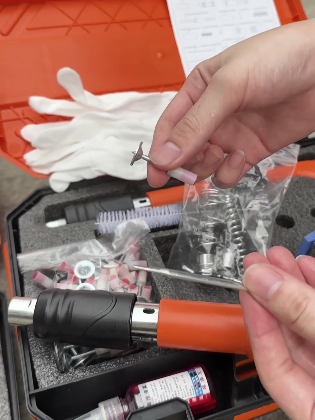 ปืนยิงตะปูแรงดันสูง ยี่ห้อ Onsen ตะปู 50 นัด