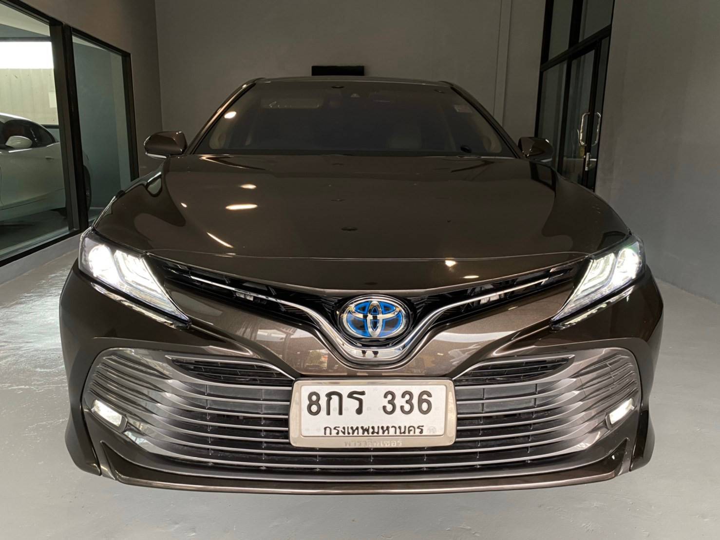 ขาย Toyota Camry Hybrid 2.5HV Premium Top สุด ปี 2019