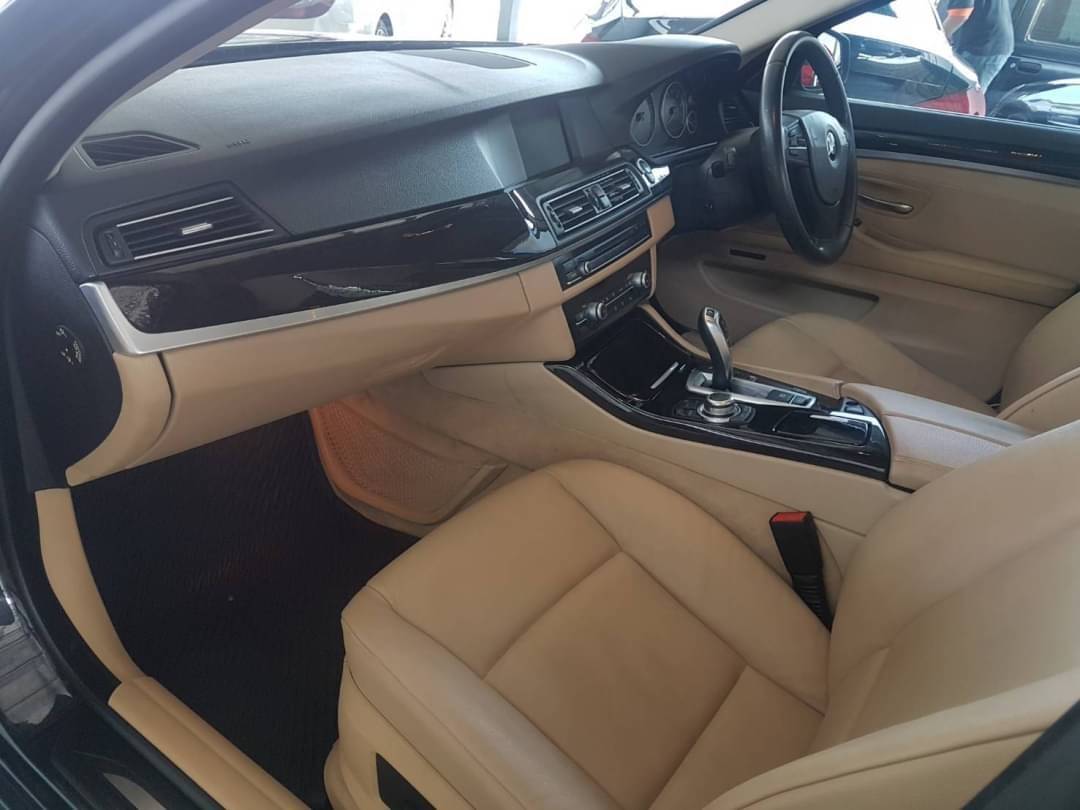 BMW 520i ปี 2012