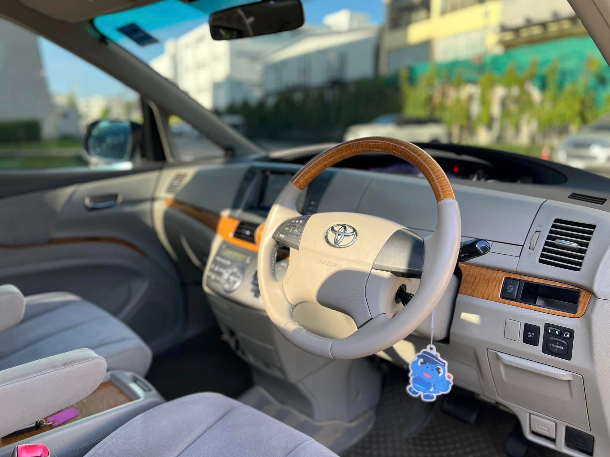 TOYOTA ESTIMA 2.4G มือแรกออกห้าง ปี 2010