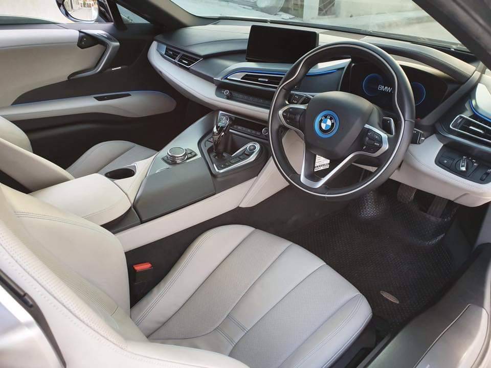 BMW i8 ปี 2015