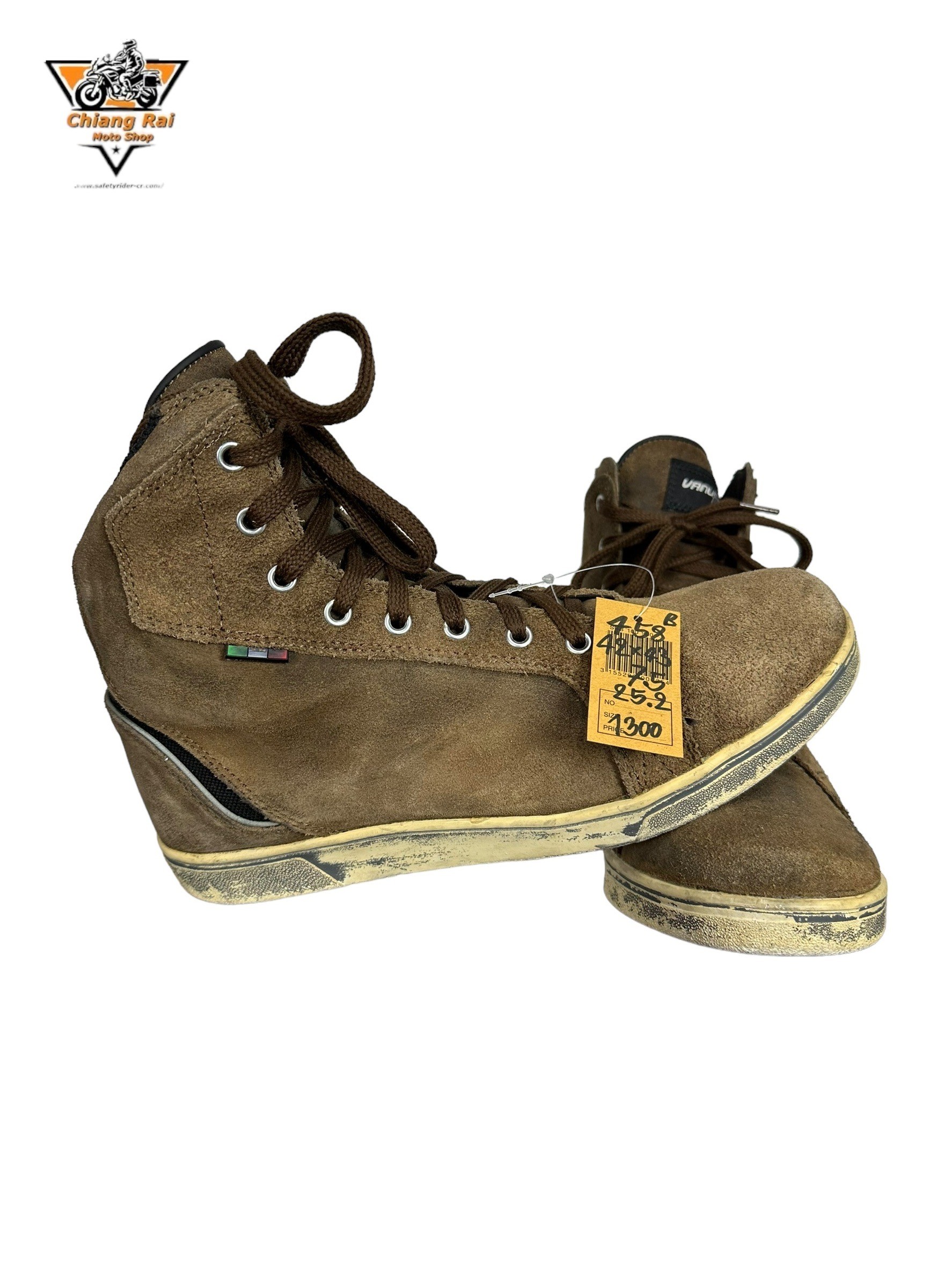 รองเท้าขี่มอเตอร์ไซด์( มือสอง) RCBS-458 Size ขนาดจากป้าย 42-43:EUR / 7.5:UK / 25.2:Cm.(VANUCCI)