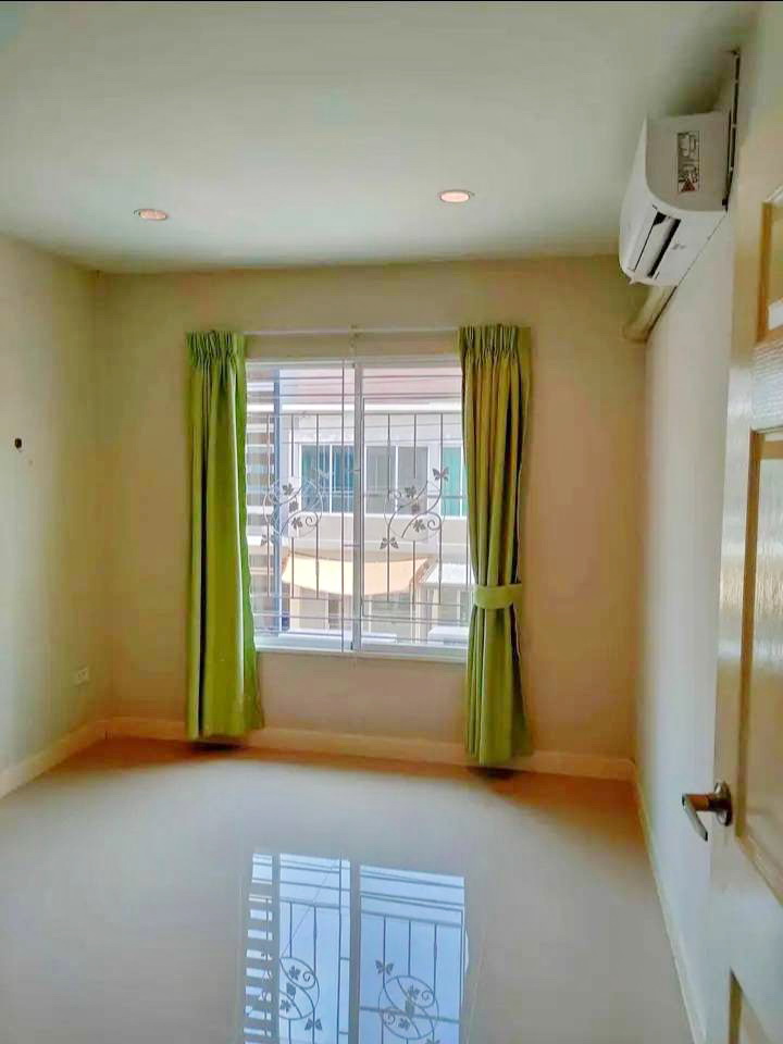 ให้เช่า ทาวน์โฮม 2 ชั้น โครงการ BTN residence ถ.จันทร์ทองเอี่ยม ใกล้ เซ็นทรัล เวสต์เกต