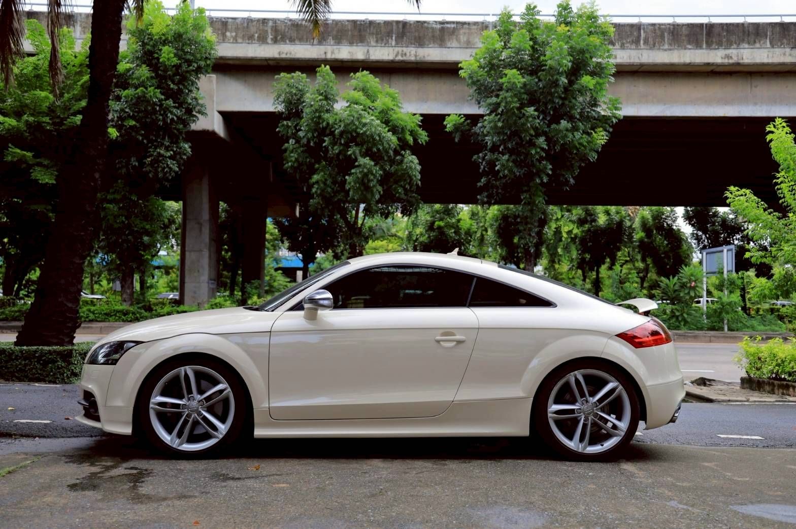 Audi TTS MK2 Exclusive ปี 2011