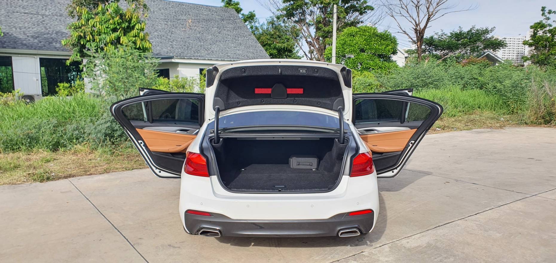 BMW 530e Plug-in Hybrid M Sport โฉม G30 ปี 2019