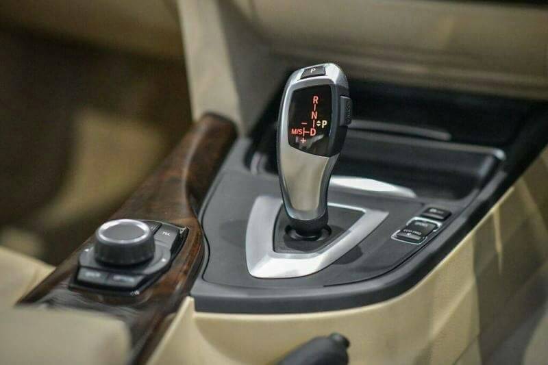 BMW 320i F30 ปี 2013
