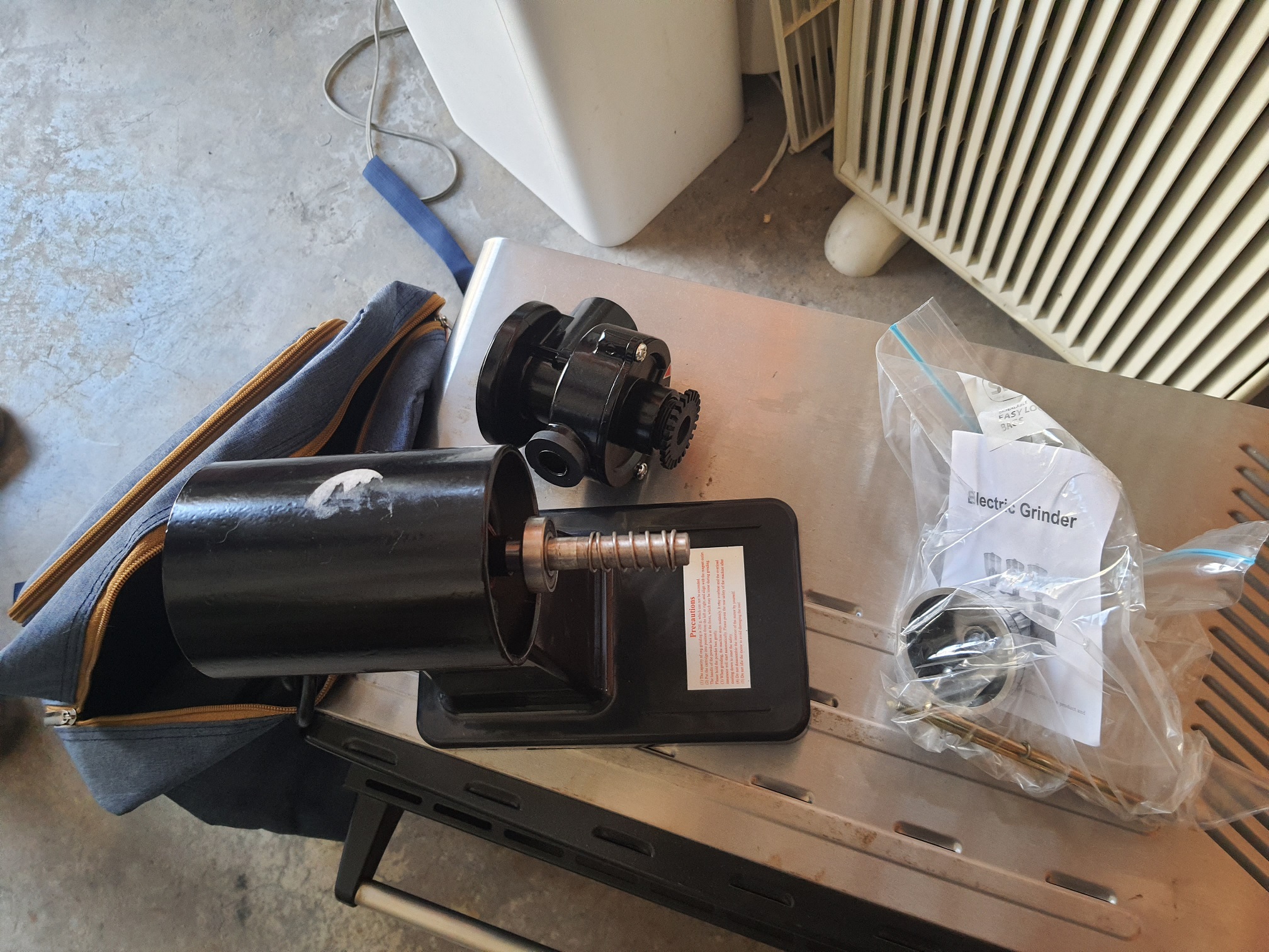 ซ่อมเครื่องบดเมล็ดกาแฟ ยี่ห้อ CREMA รุ่น N75 อาการเครื่องไม่ทำงาน