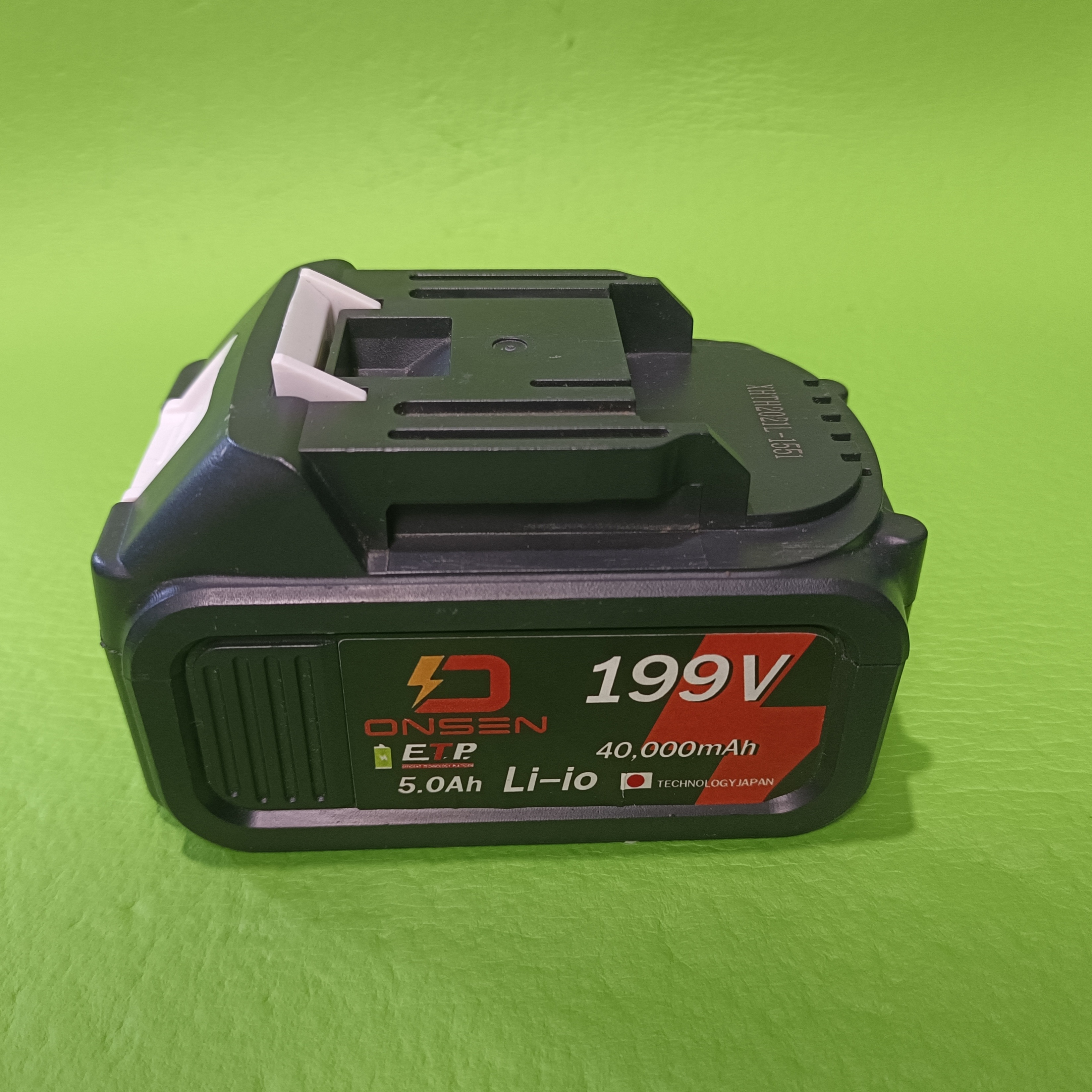 แบตเตอรี่เลื่อยโซ่ไร้สาย ยี่ห้อ Onsen 199V