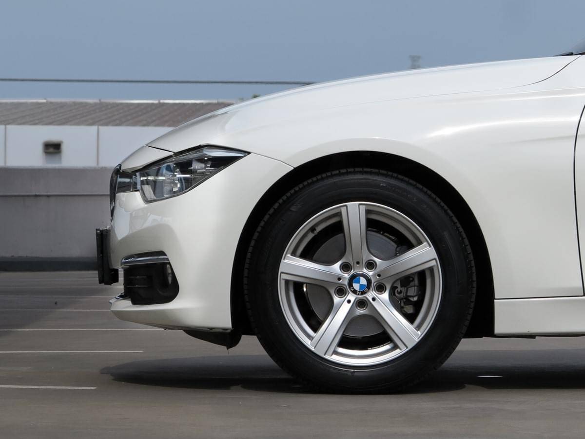 BMW 320d Lci ปี 2017