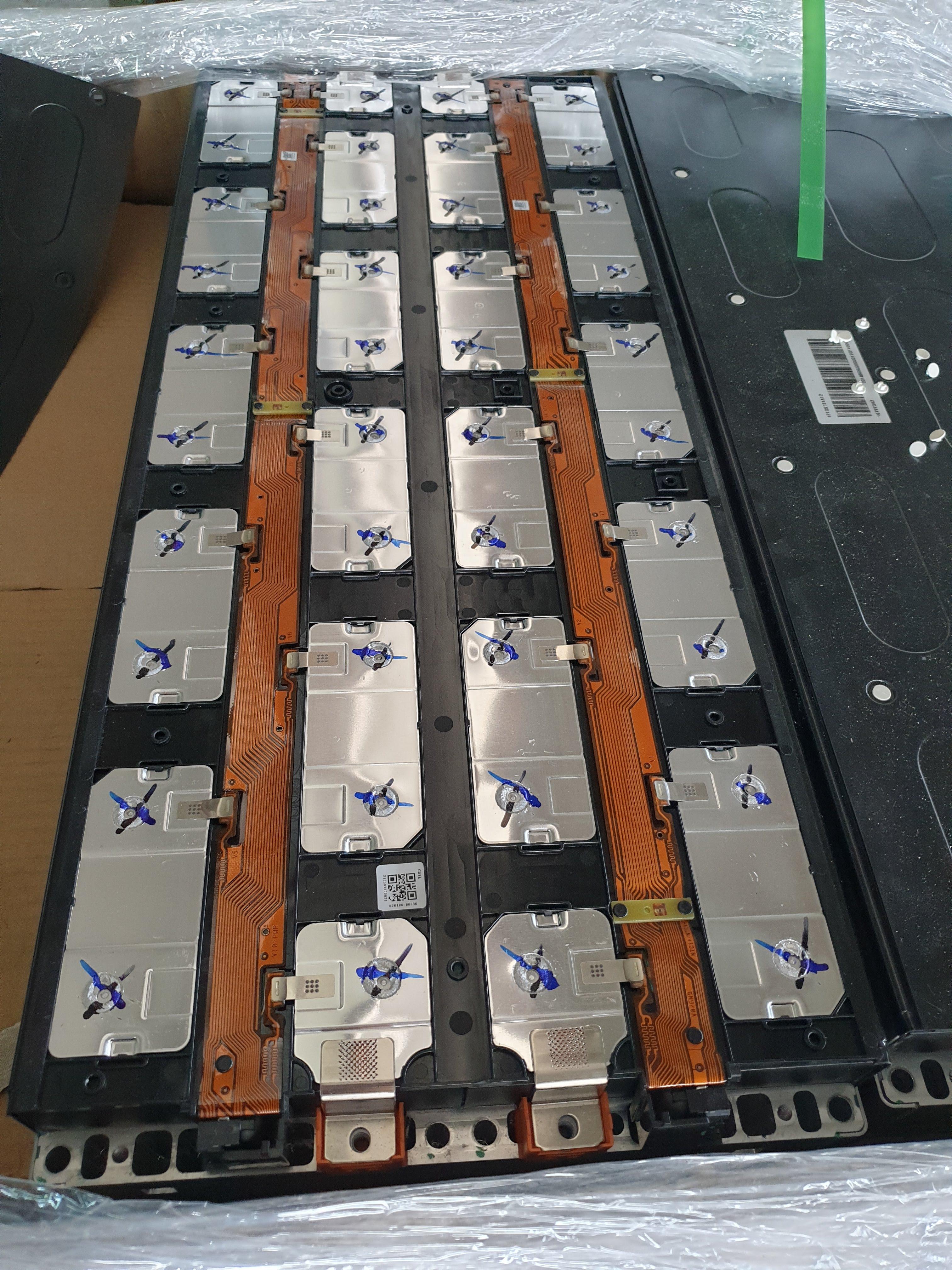 CATL lithium LFP 3.2v 130Ah new chemical แบตเตอรี่ฟอสเฟส CATL สารเคมีชนิดใหม่ล่าสุด ใช้ในการทำรถไฟฟ้า