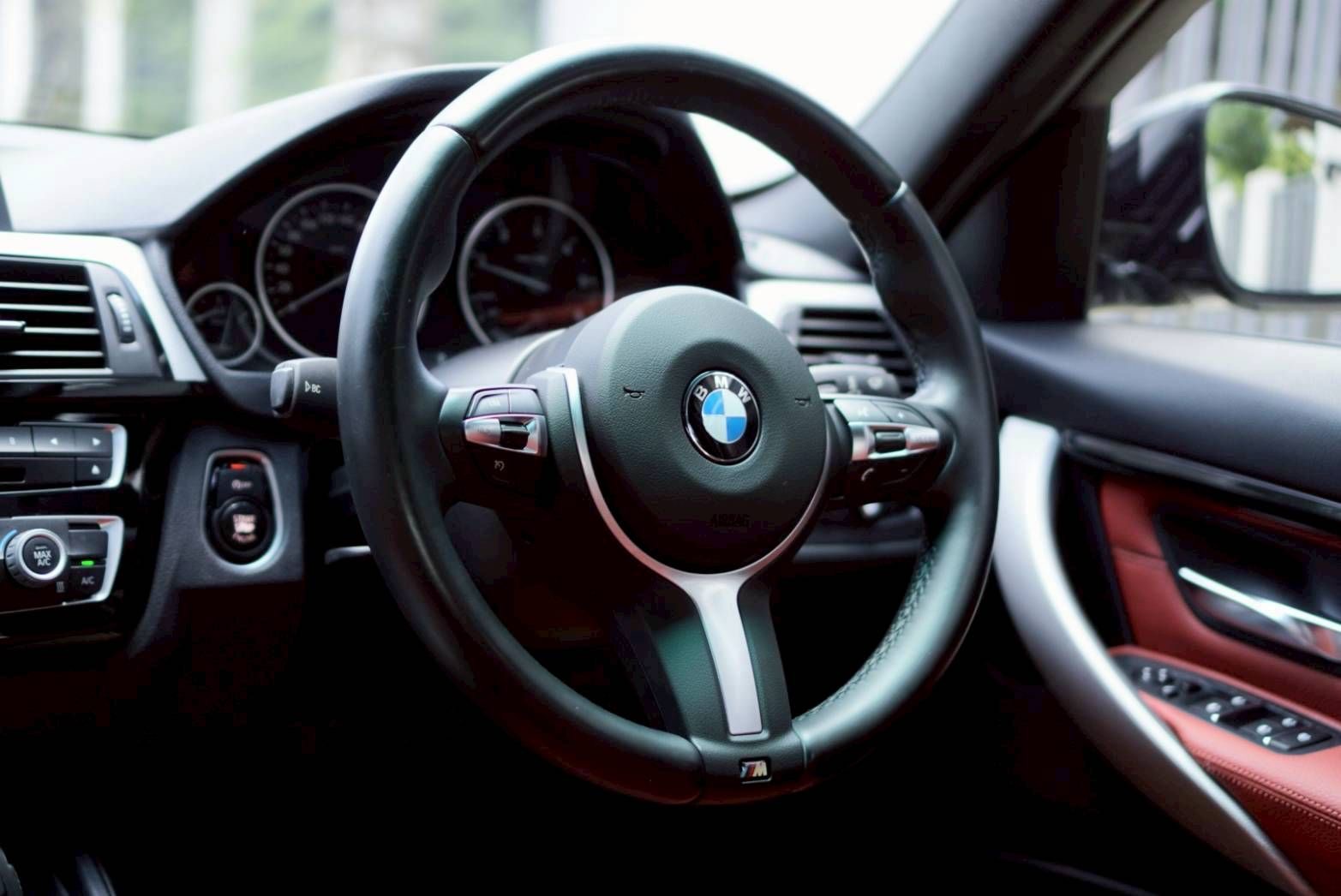 Bmw 320d M SPORT LCI F30 ปี 2017