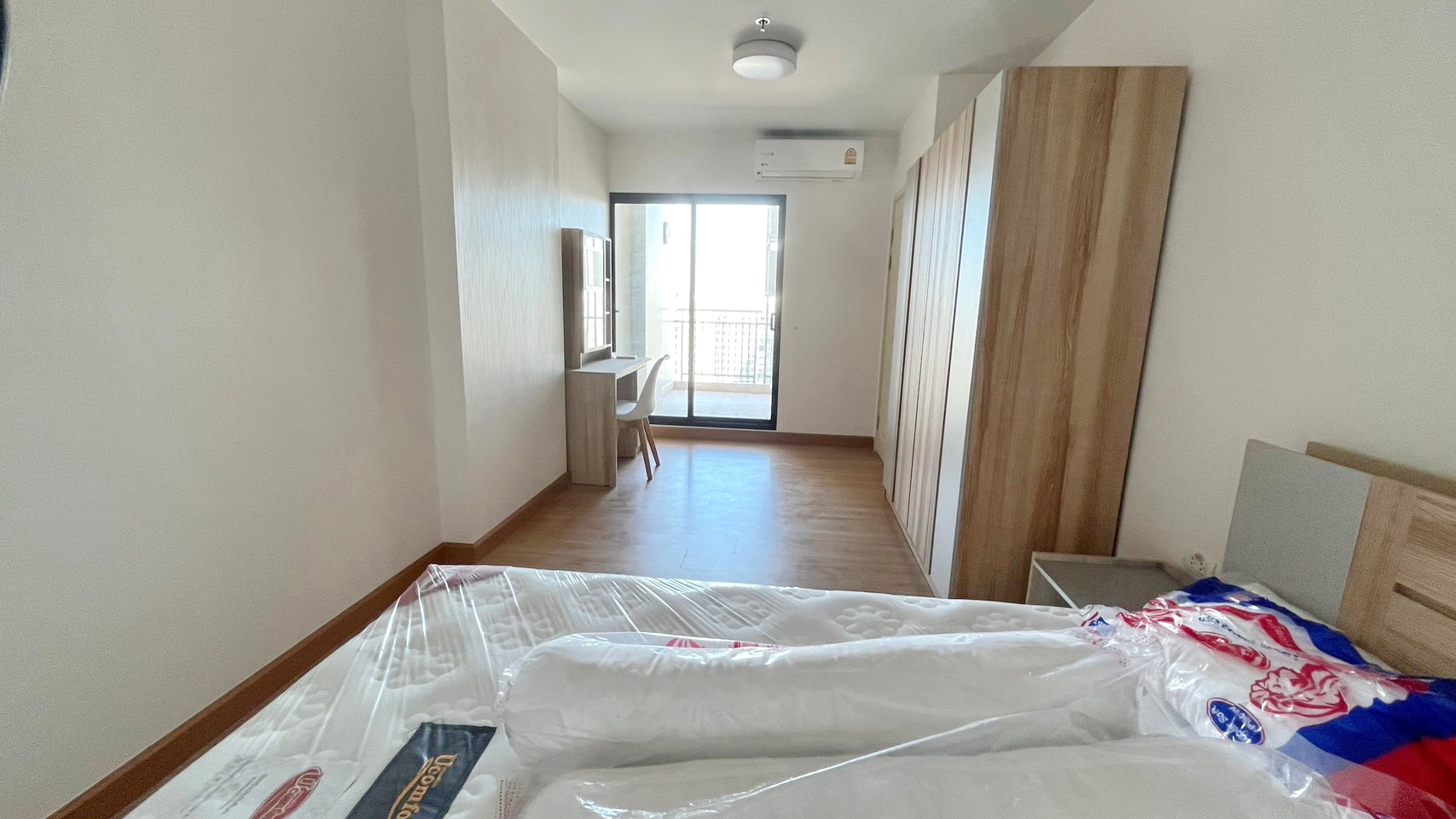 ให้เช่า ศุภาลัย ลอฟท์ แจ้งวัฒนะ ติด Condo MRT สีชมพู ติดถนนแจ้งวัฒนะ เดินไปสถานีเพียง 300ม.