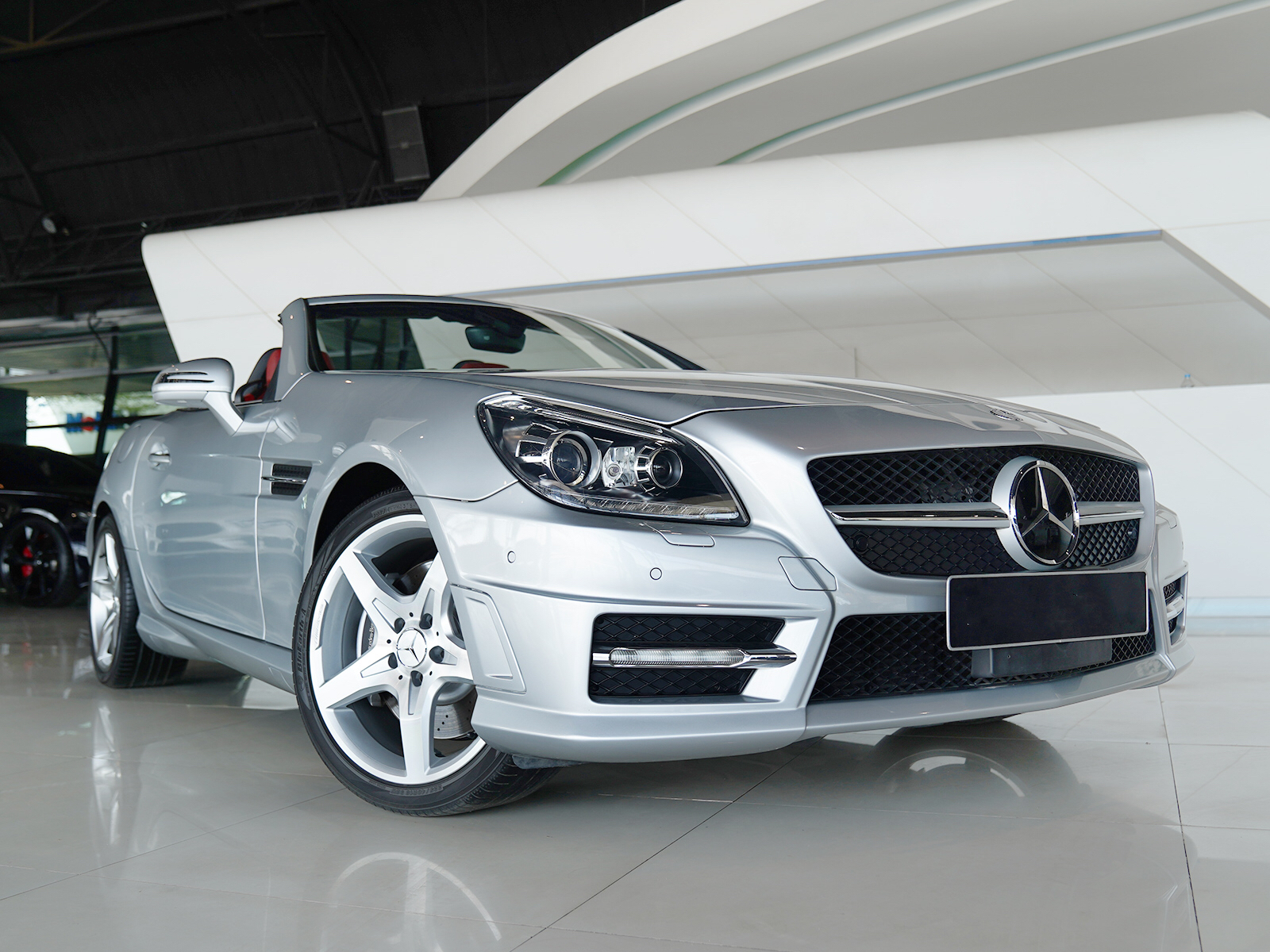 MERCEDES BENZ SLK200 AMG ปี 2011