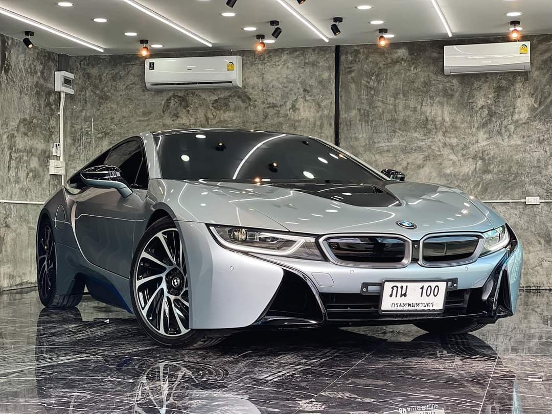 BMW i8 eDrive ปี 2015